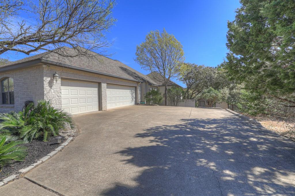 Image 6 of 39 For 363 Buckhaven Dr