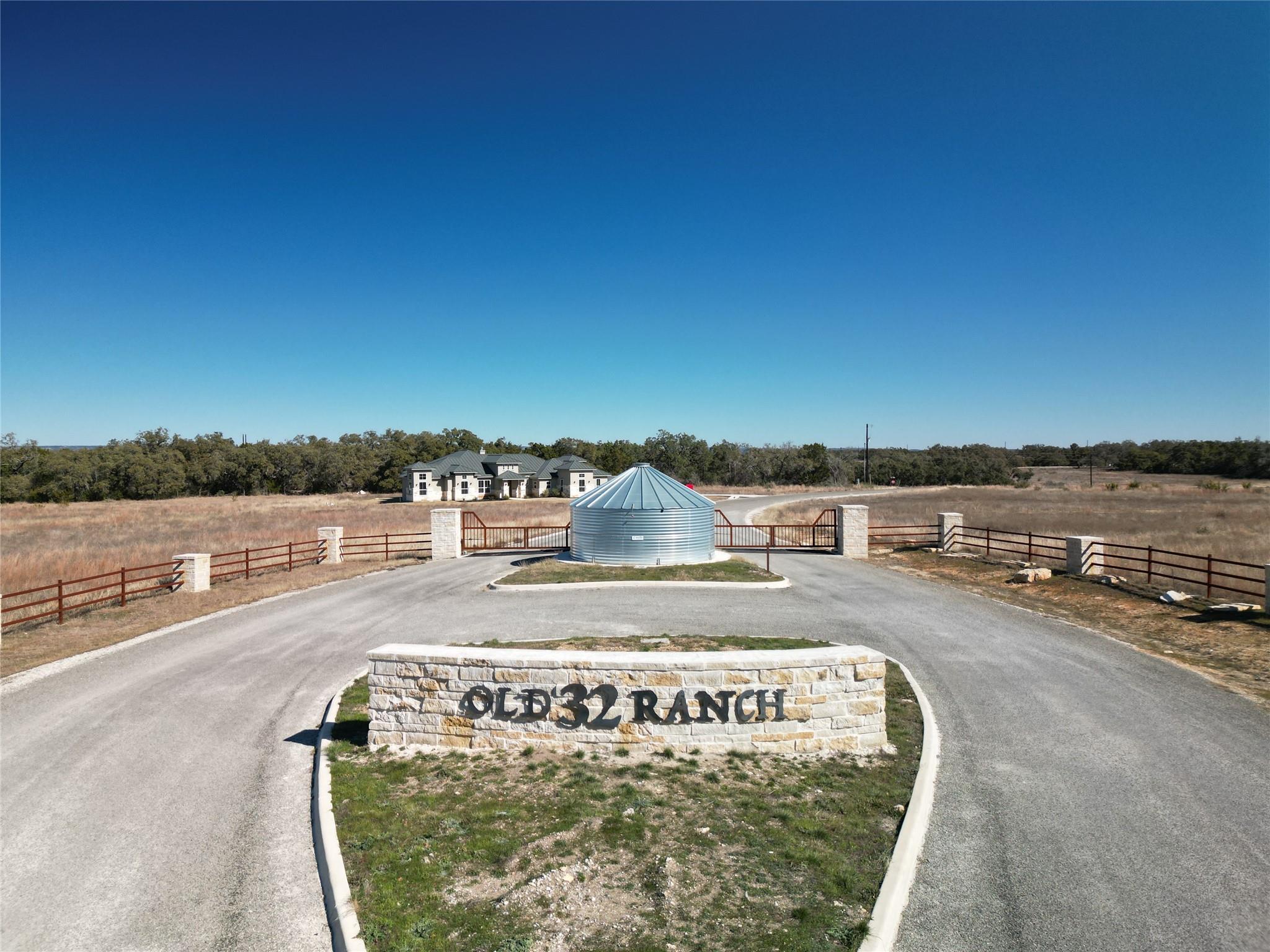 Details for 650 Windmill Ridge Dr, Blanco, TX 78606