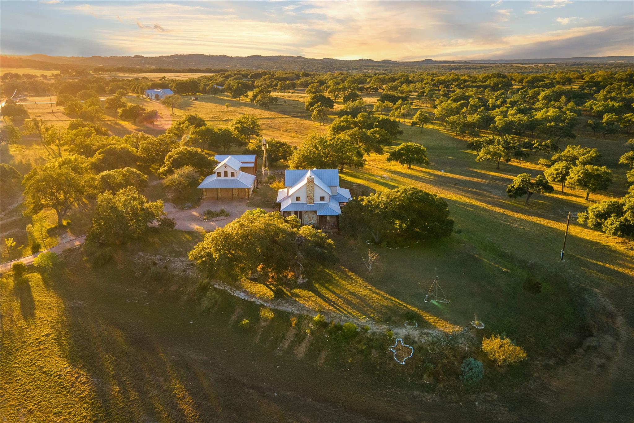 Image 32 of 39 For 5059 Trainer Wuest Rd