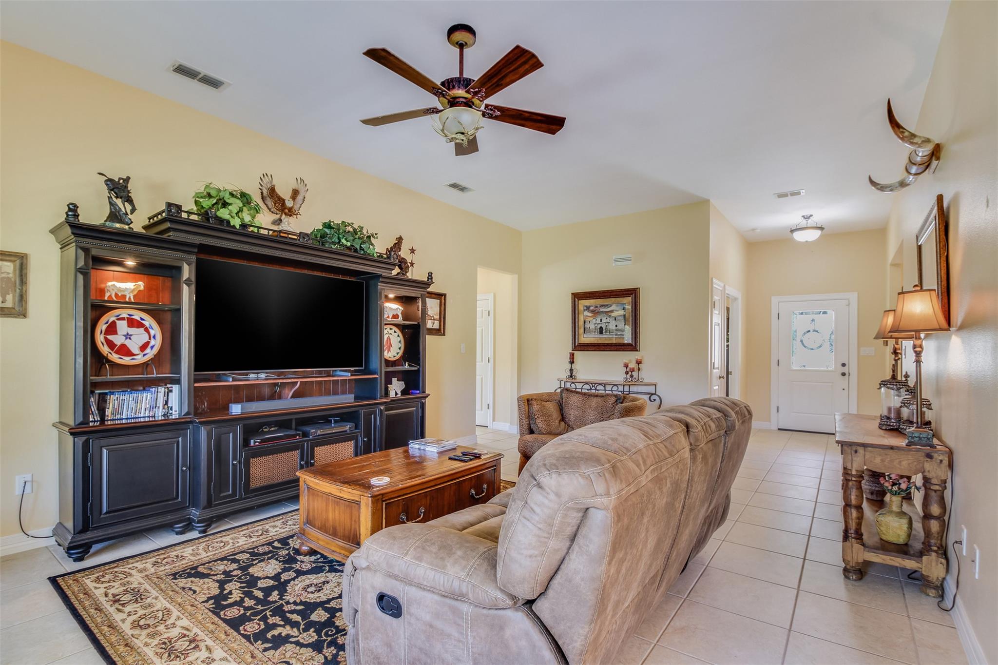 Image 10 of 37 For 1038 Cielo Springs Dr Dr