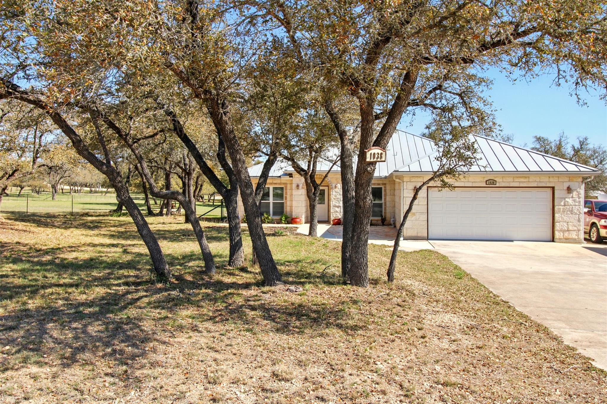 Image 3 of 37 For 1038 Cielo Springs Dr Dr