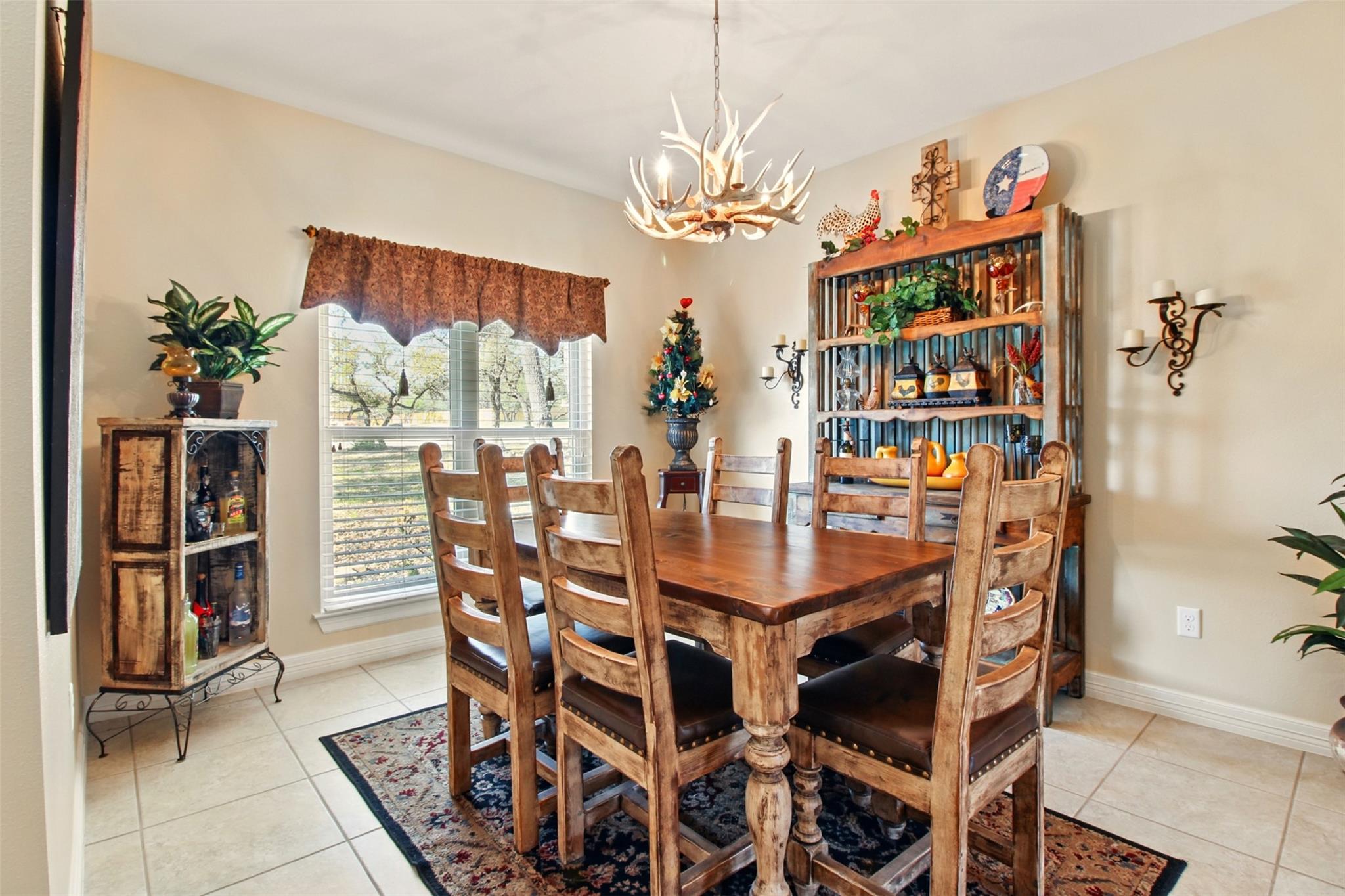 Image 7 of 37 For 1038 Cielo Springs Dr Dr