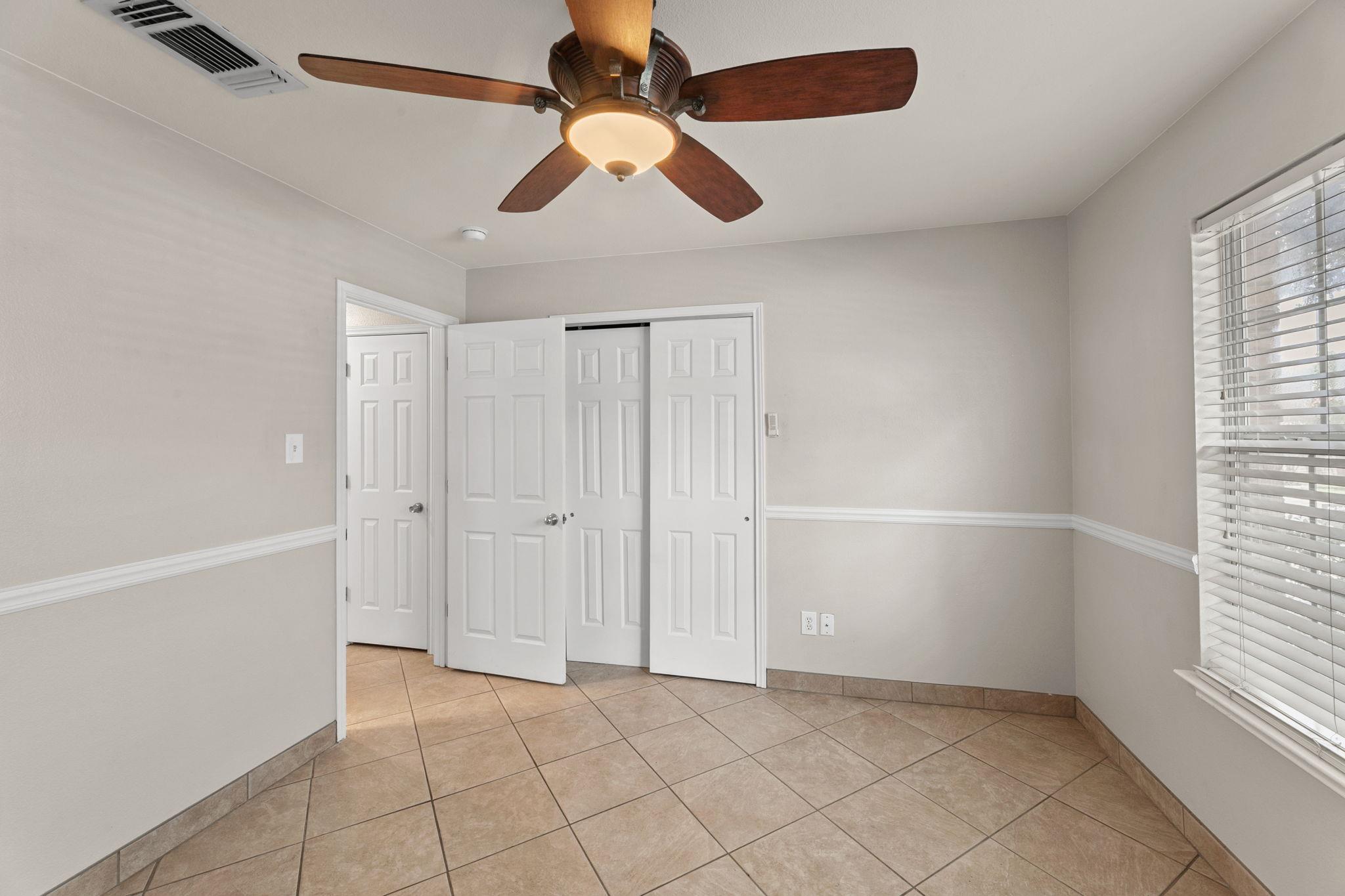 Image 15 of 33 For 9038 Veranda Ct