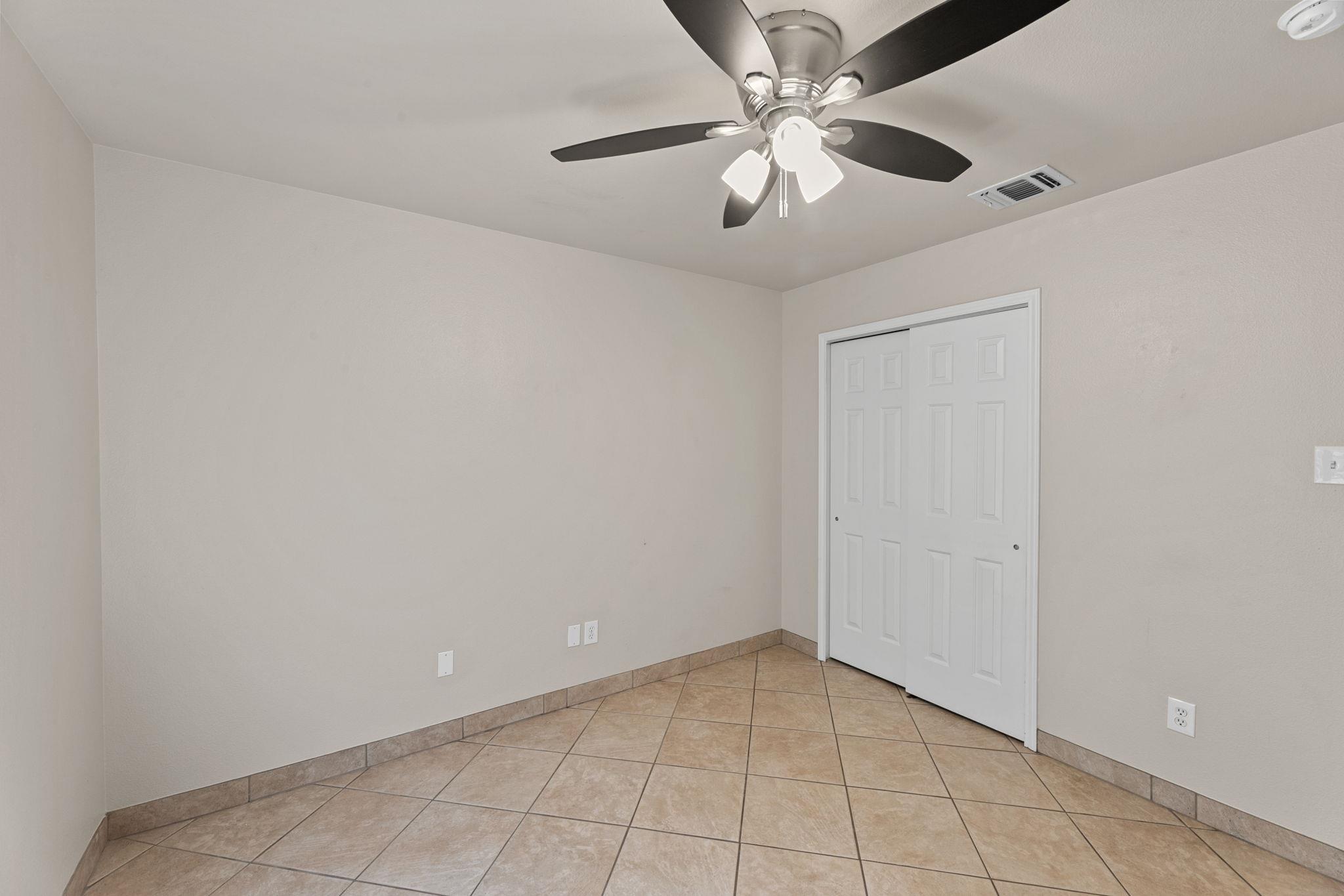 Image 16 of 33 For 9038 Veranda Ct