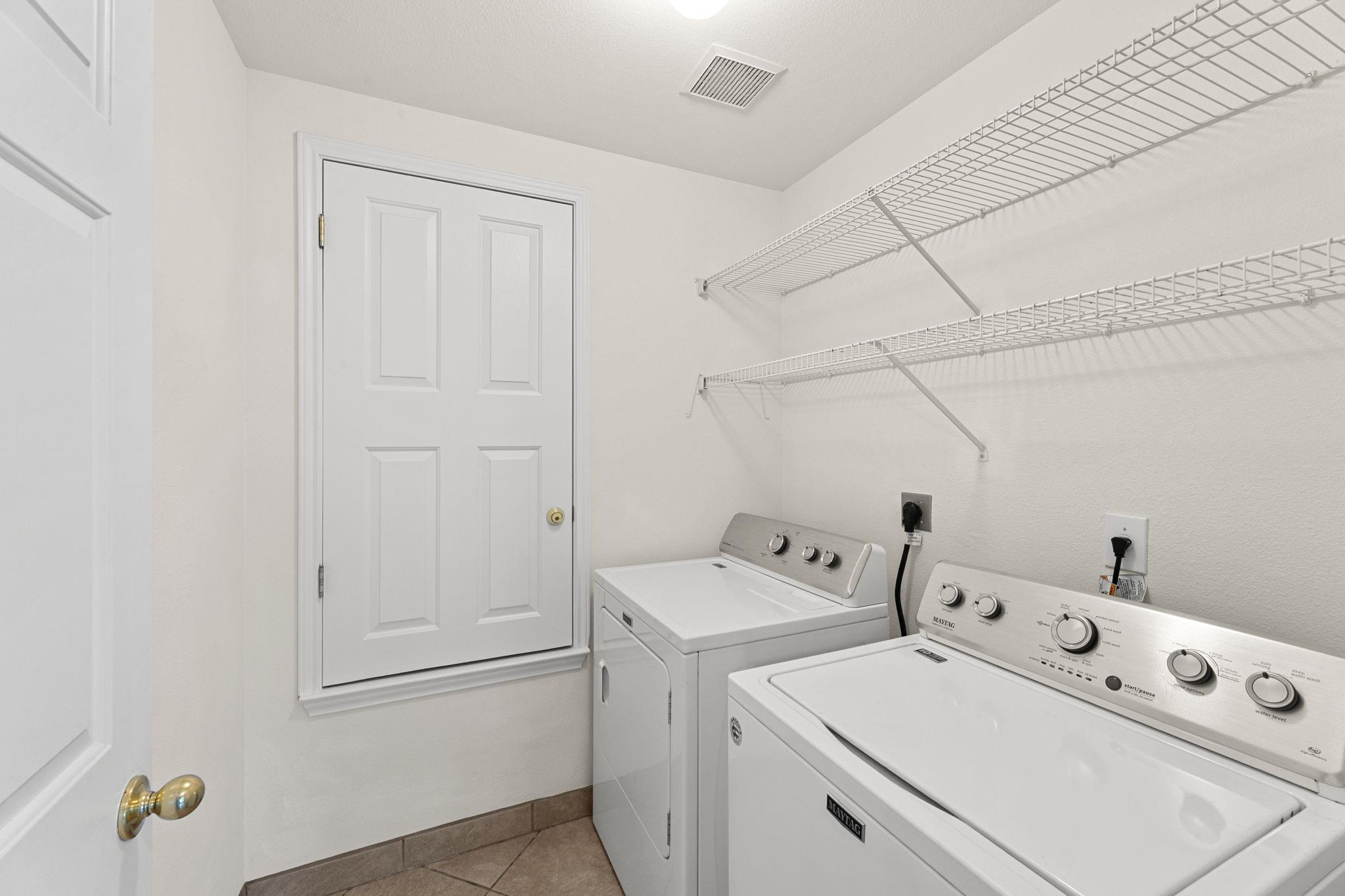 Image 20 of 33 For 9038 Veranda Ct