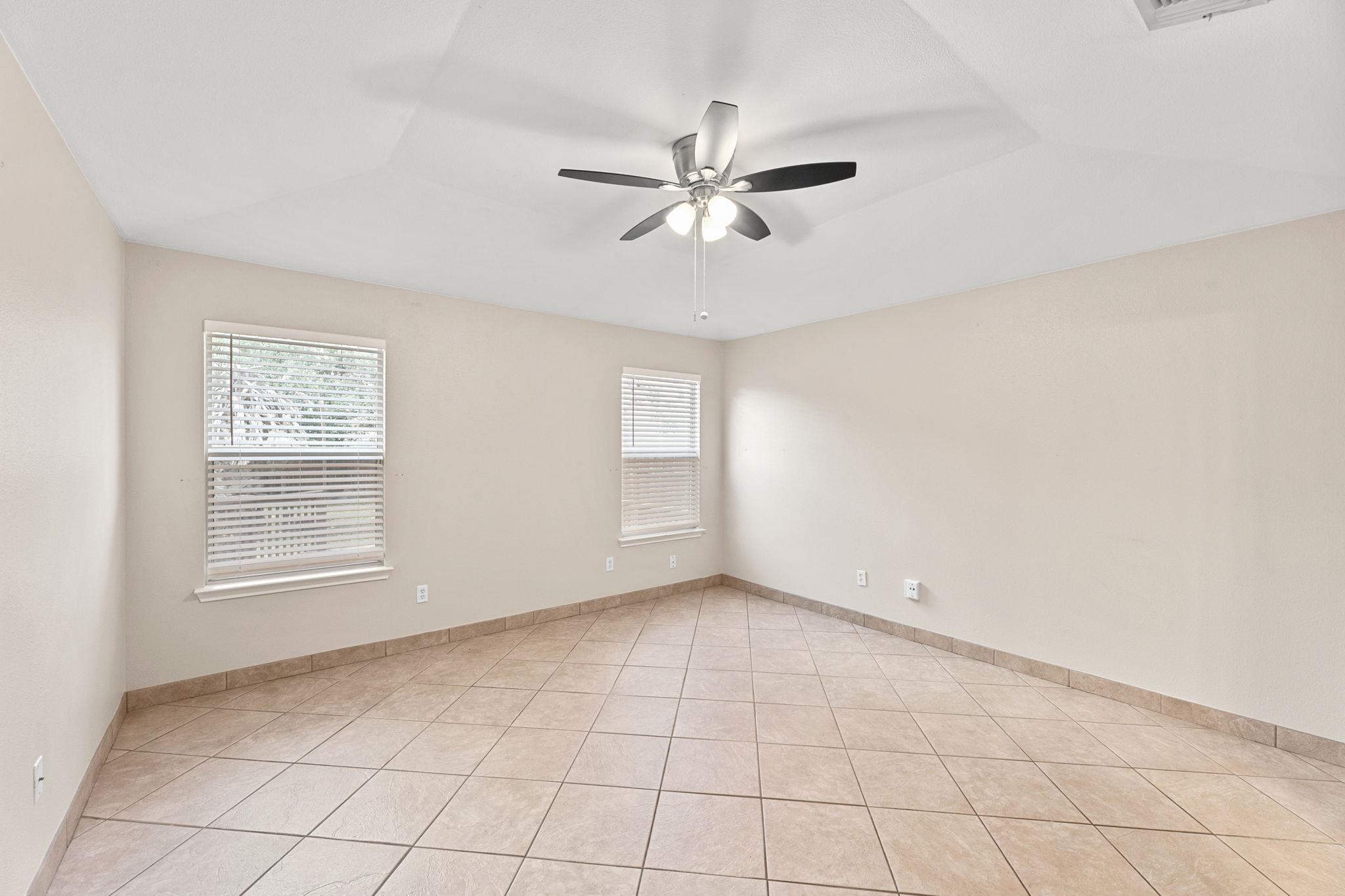 Image 21 of 33 For 9038 Veranda Ct