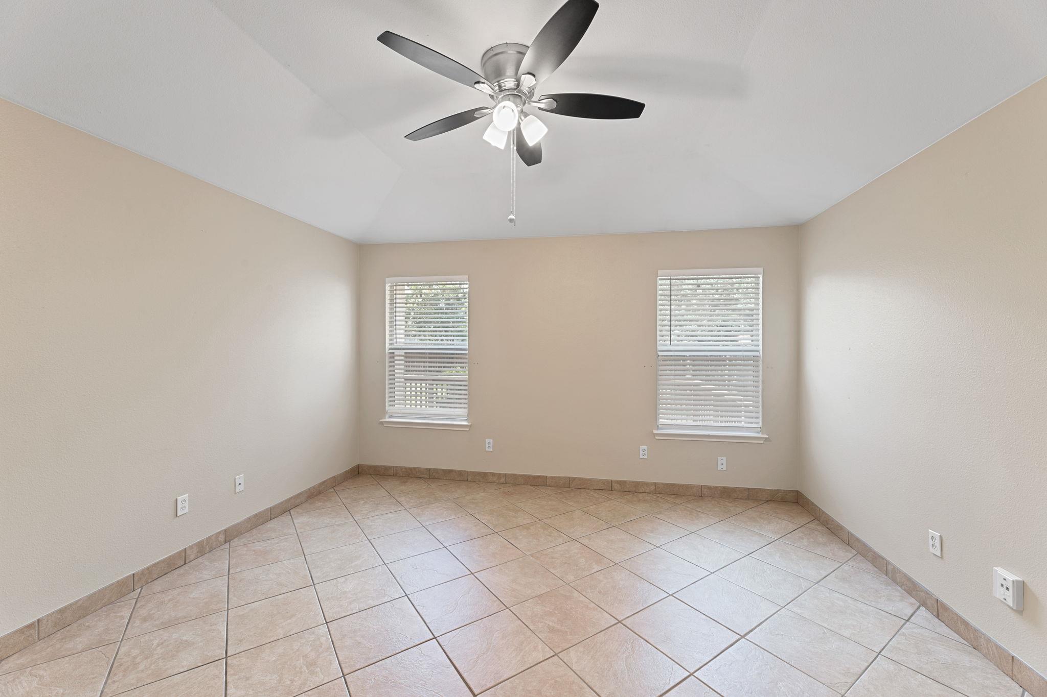 Image 24 of 33 For 9038 Veranda Ct