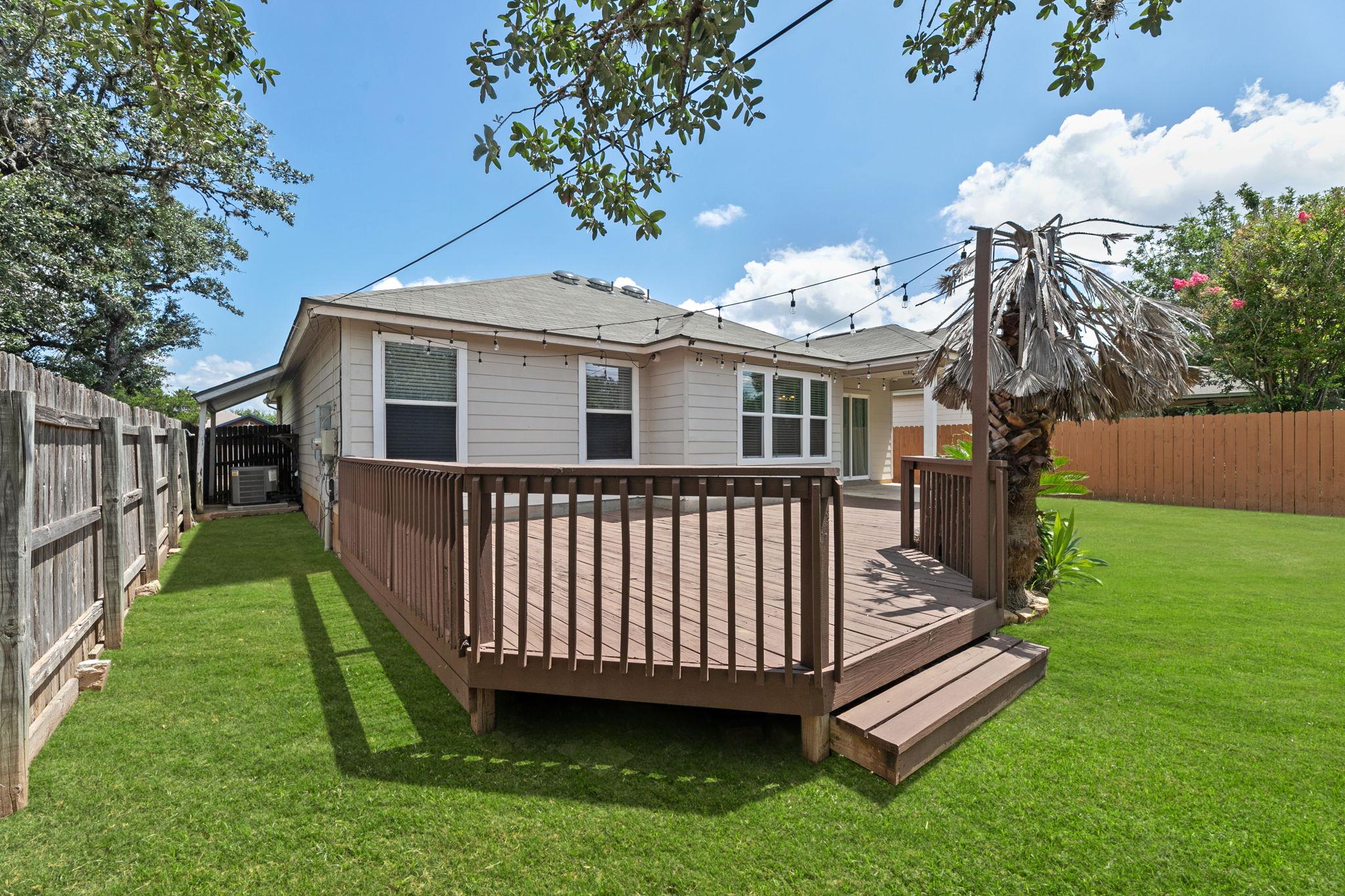 Image 31 of 33 For 9038 Veranda Ct