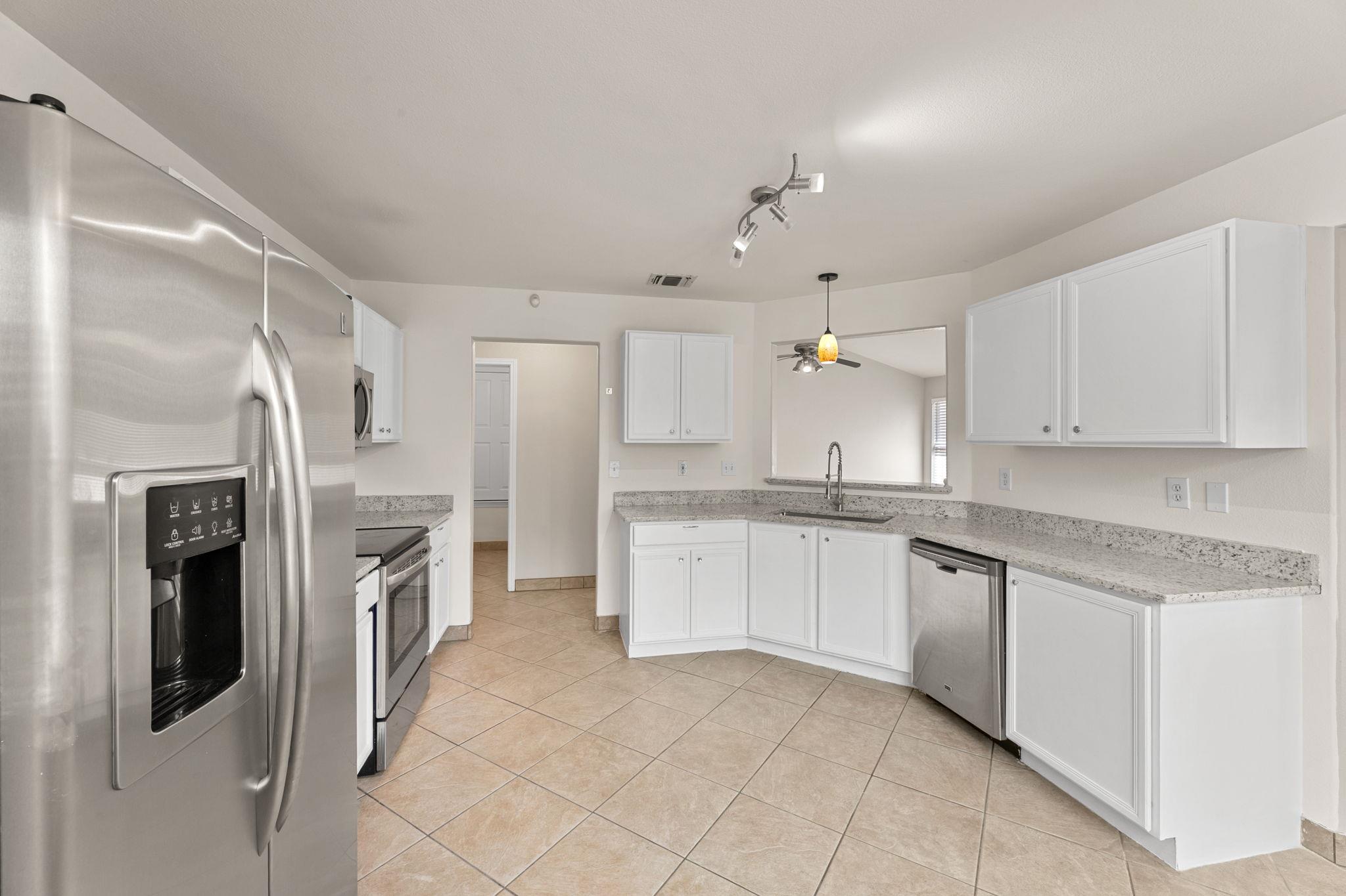 Image 8 of 33 For 9038 Veranda Ct