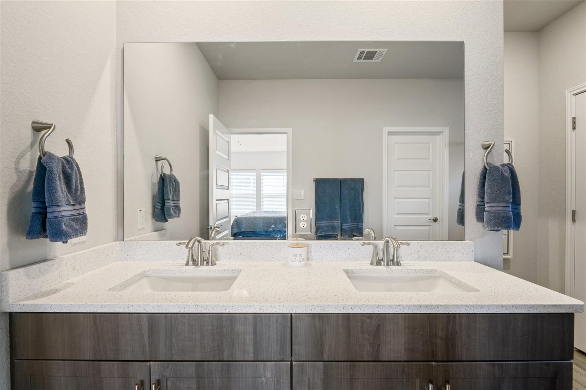 Image 19 of 20 For 10310 Mager Ln