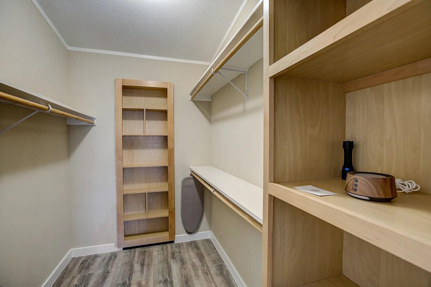 Image 16 of 32 For 3001 Cox Rd