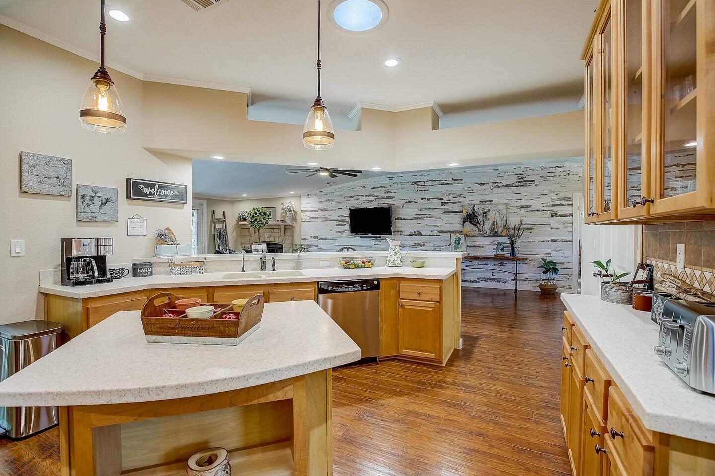 Image 8 of 32 For 3001 Cox Rd