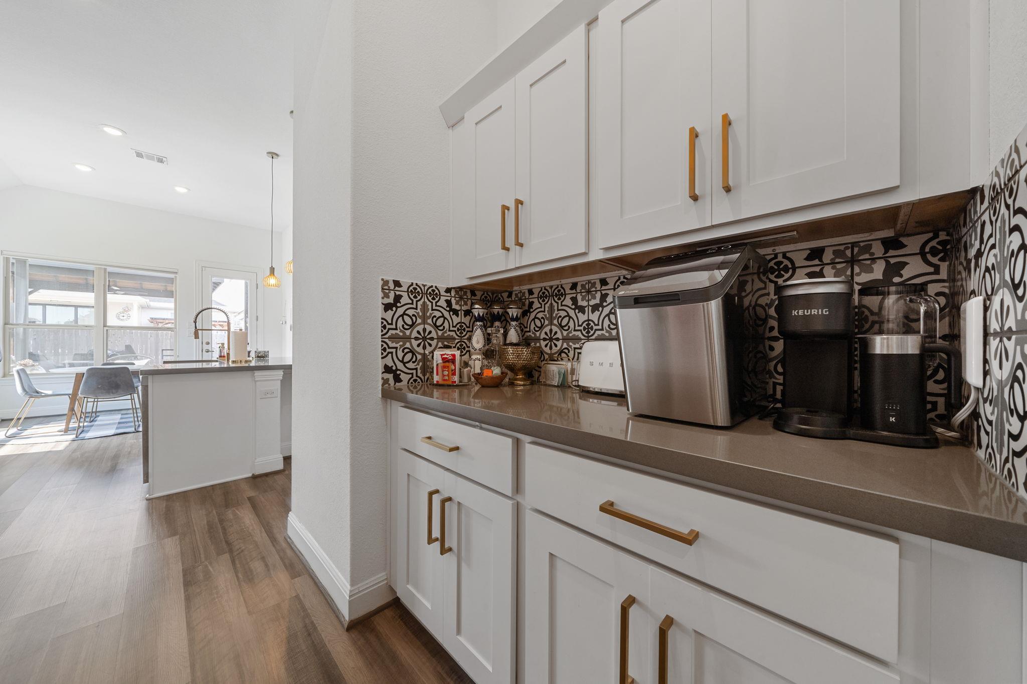 Image 19 of 35 For 5767 Toscana Trce