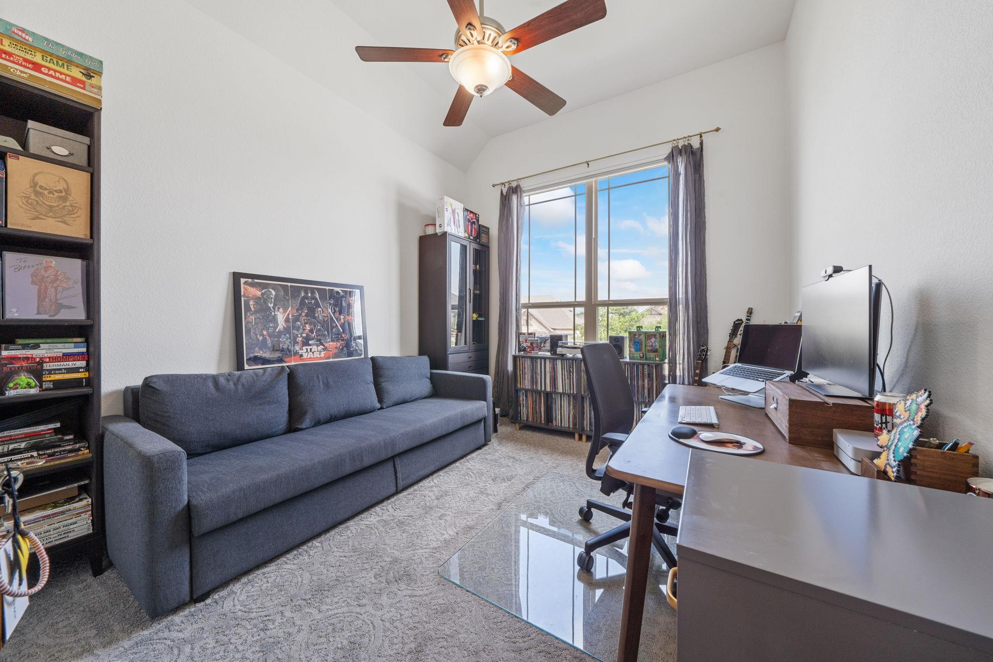 Image 31 of 35 For 5767 Toscana Trce