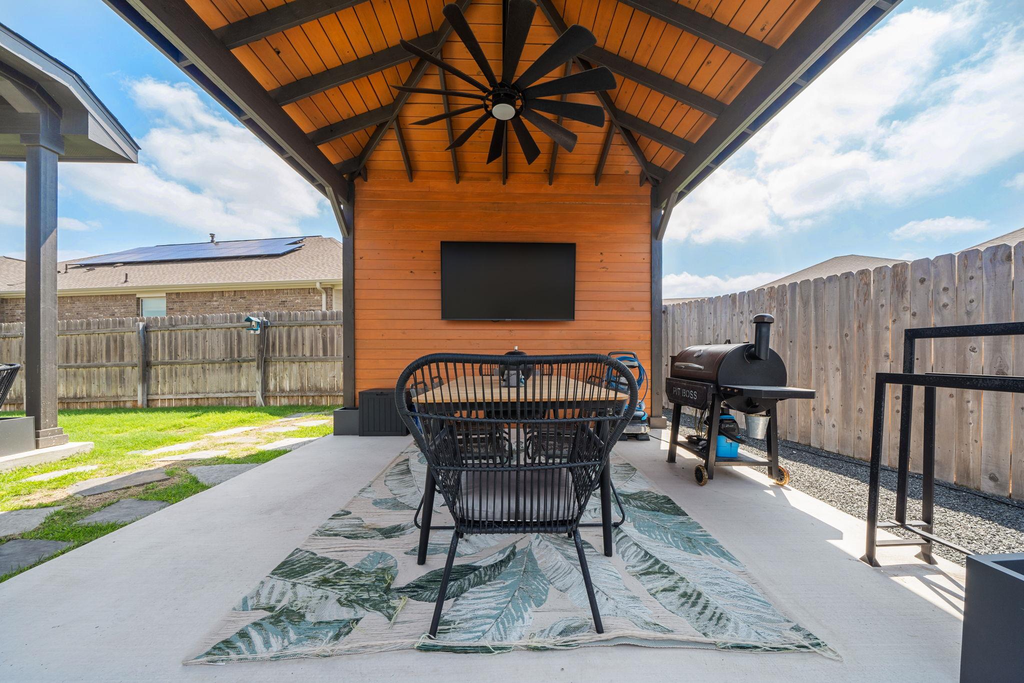 Image 33 of 35 For 5767 Toscana Trce