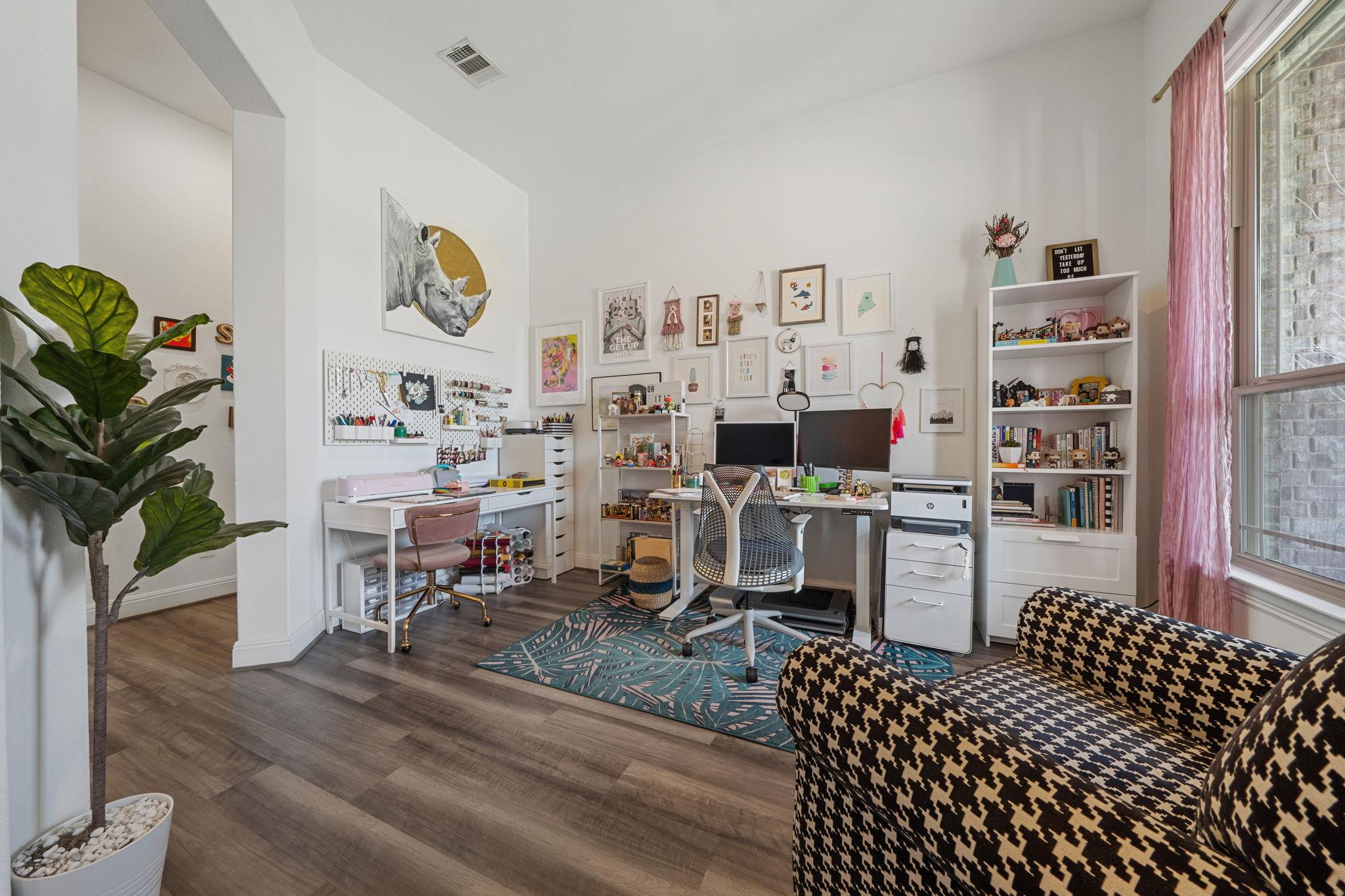 Image 4 of 35 For 5767 Toscana Trce