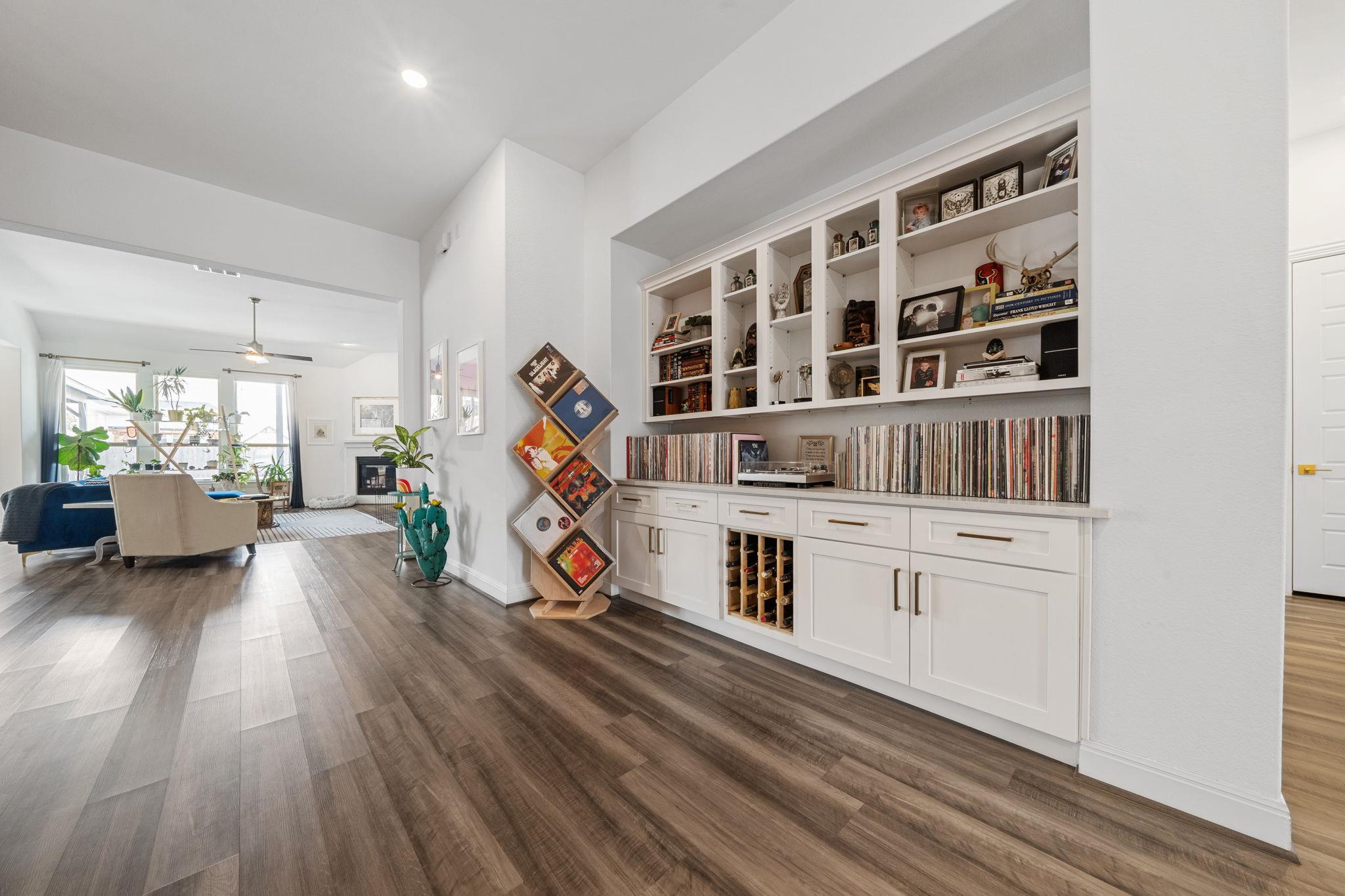 Image 6 of 35 For 5767 Toscana Trce