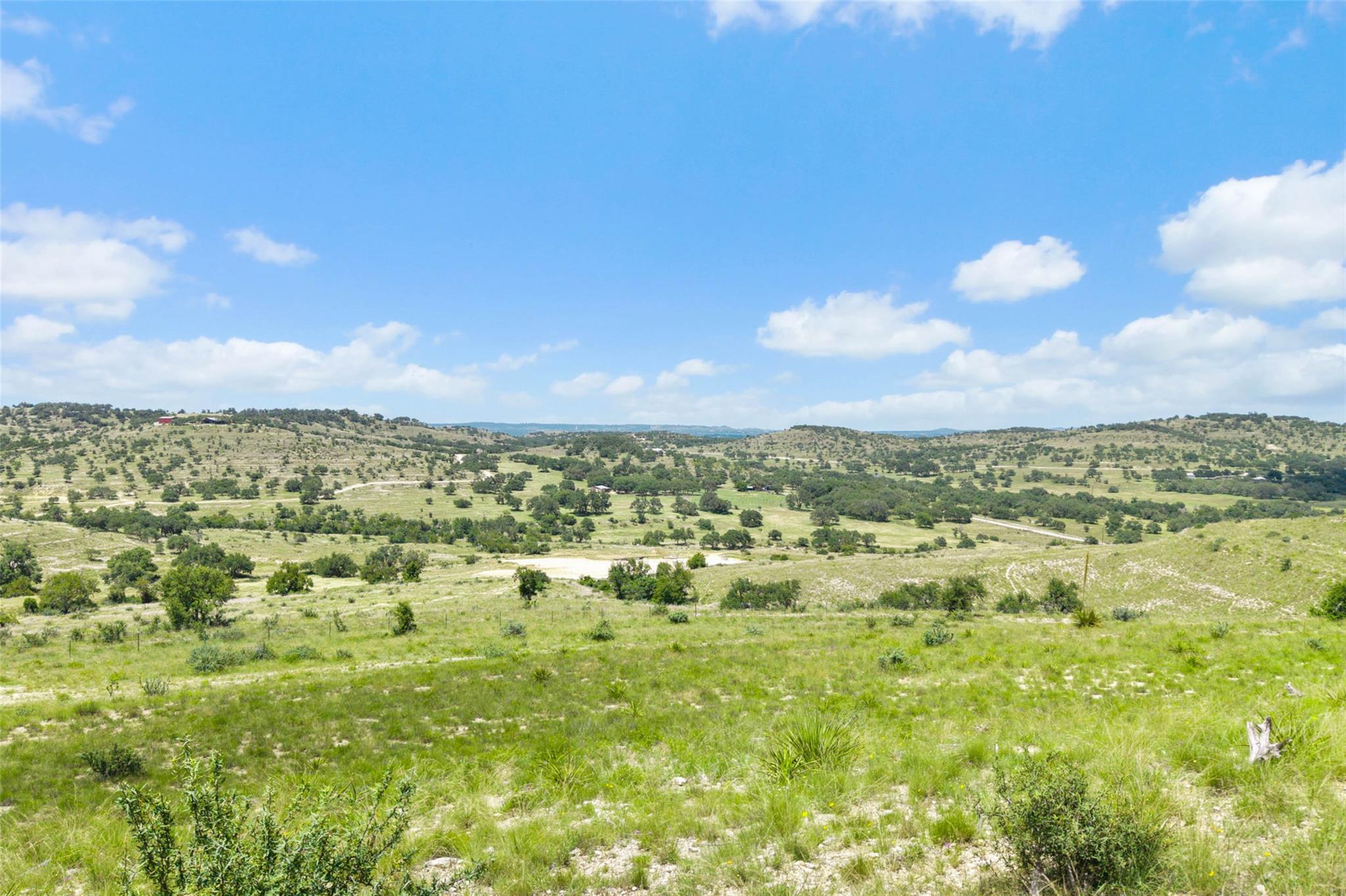 Image 15 of 40 For 5434 Kendalia Rd