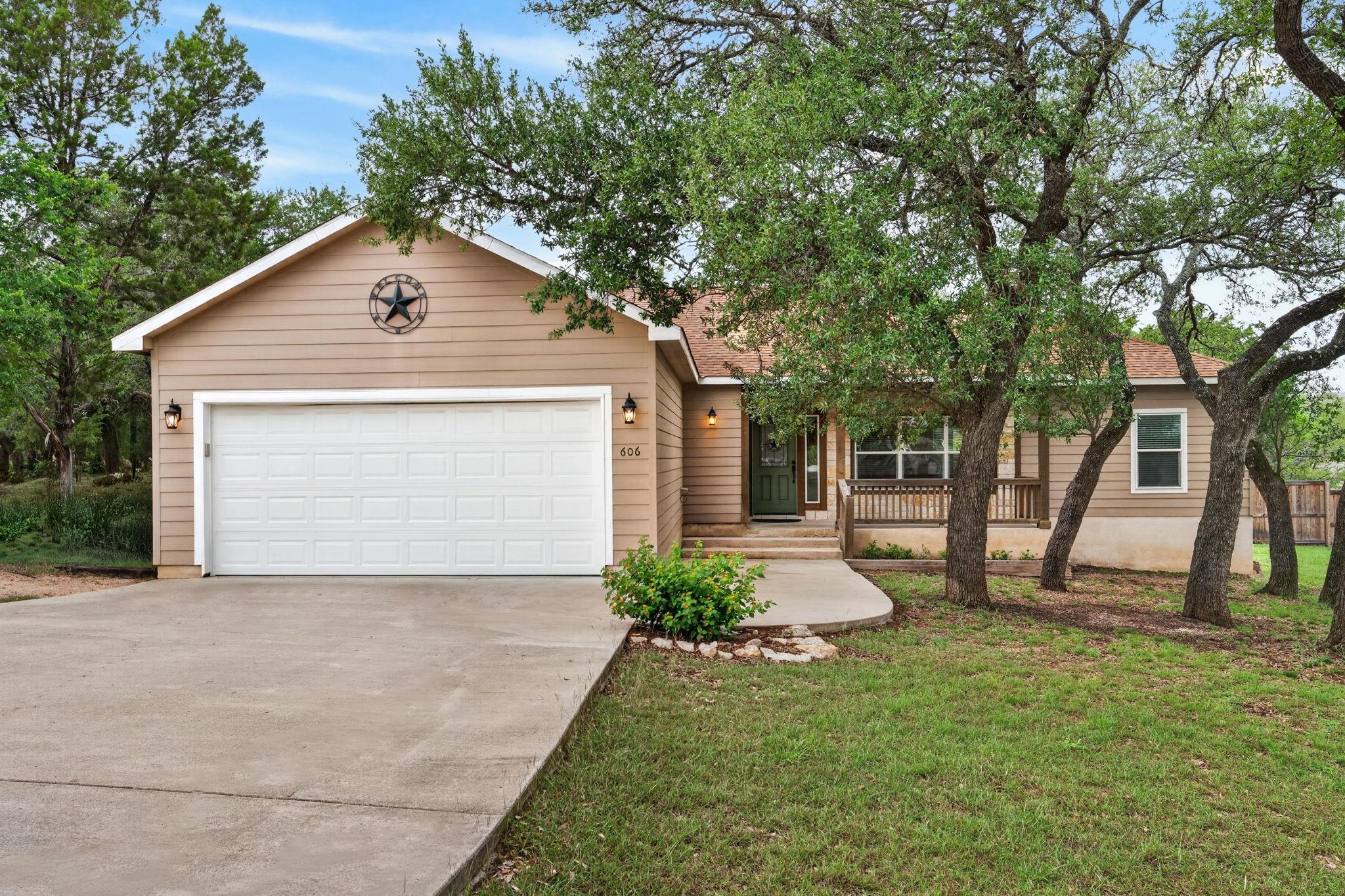 Details for 606 Rogart Dr, Spicewood, TX 78669