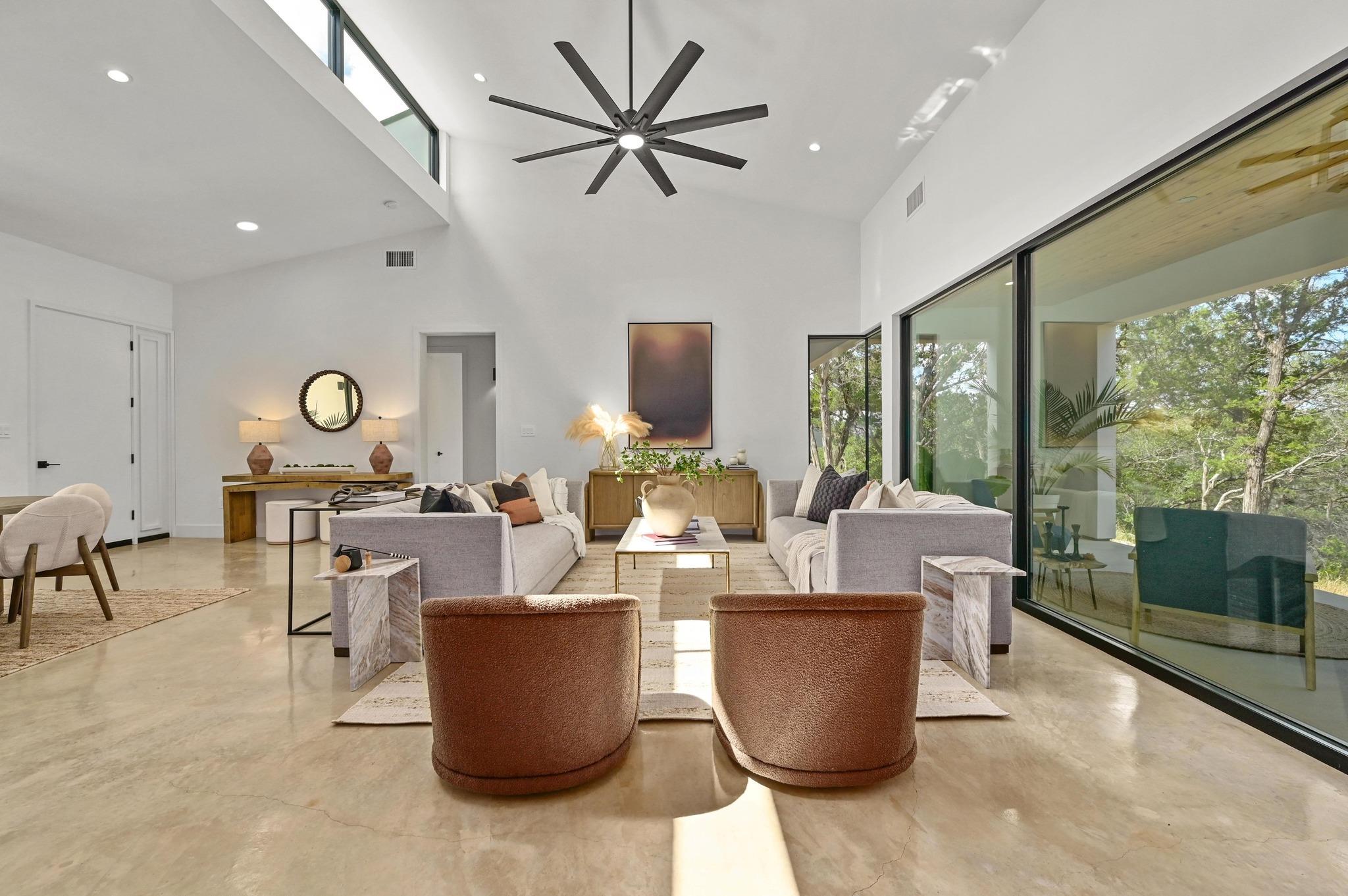 Image 10 of 38 For 18845 Hidden Ridge Pl