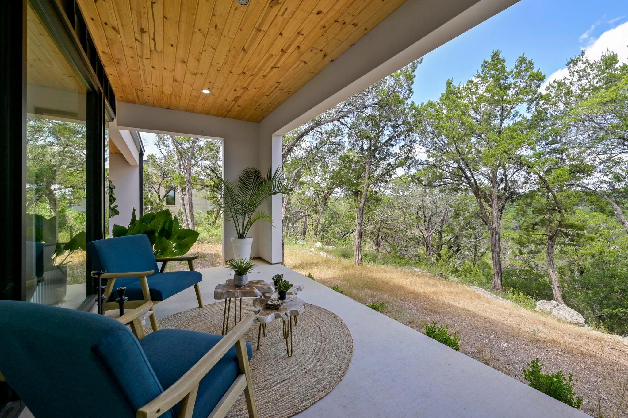 Image 11 of 38 For 18845 Hidden Ridge Pl