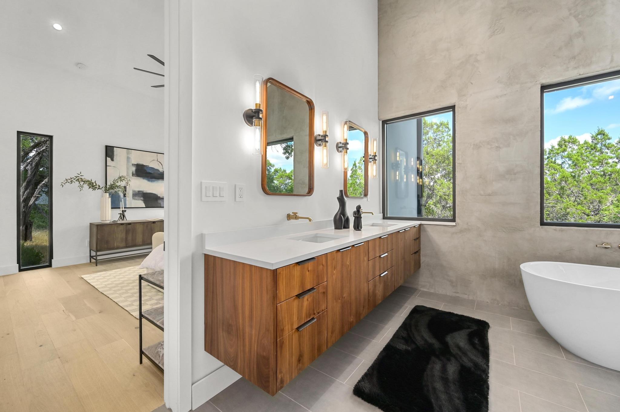 Image 17 of 38 For 18845 Hidden Ridge Pl