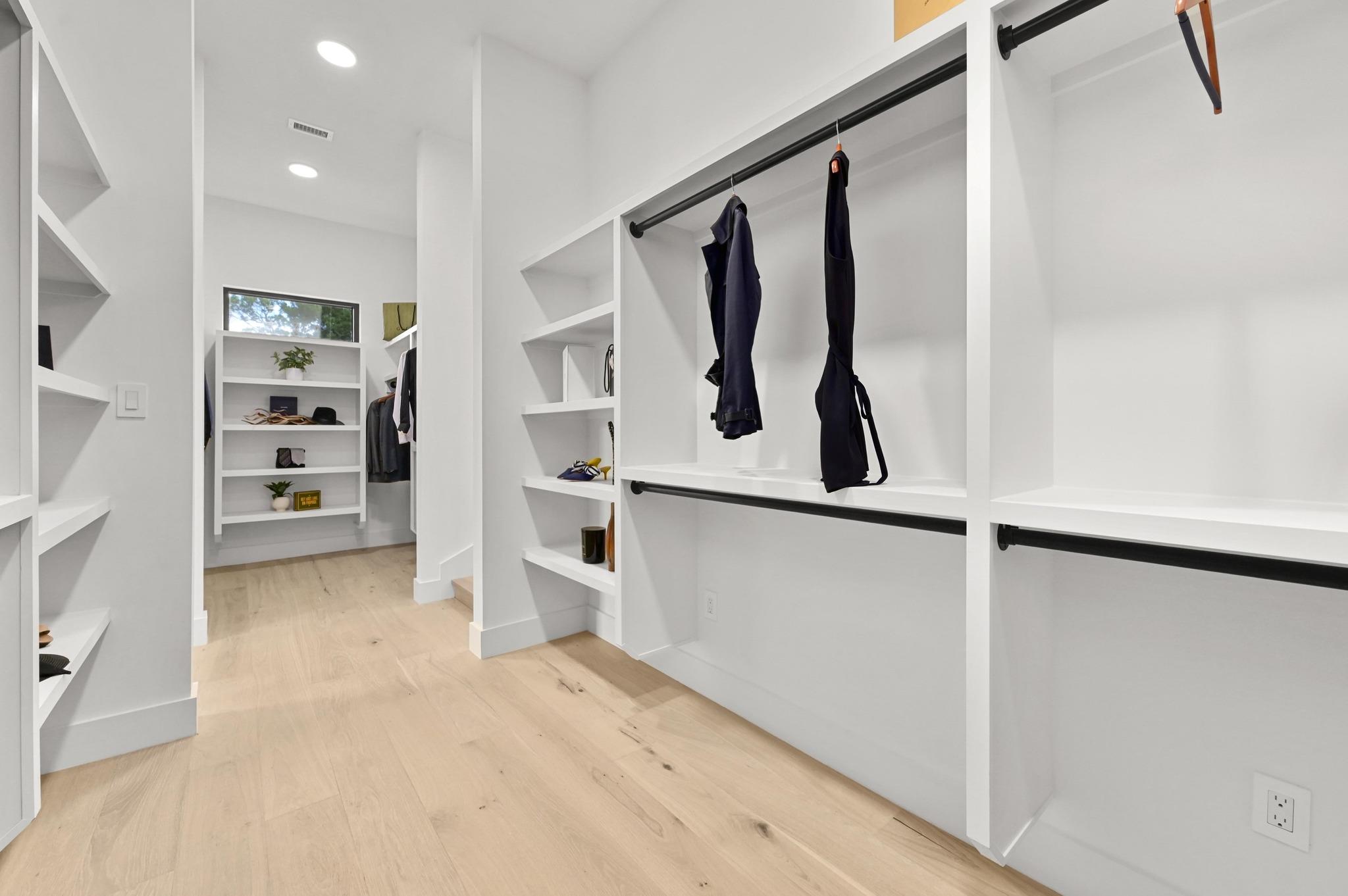 Image 19 of 38 For 18845 Hidden Ridge Pl