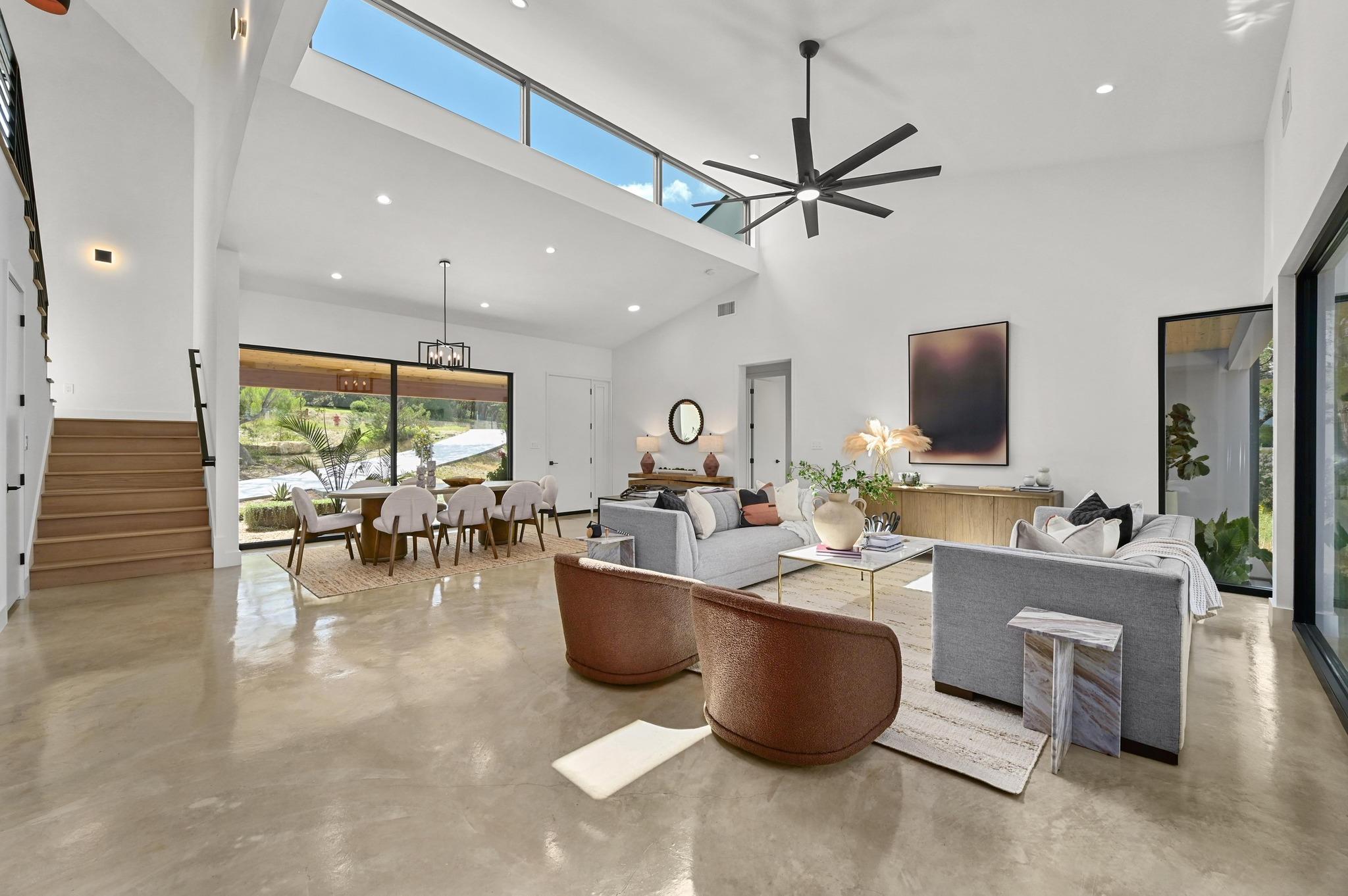 Image 8 of 38 For 18845 Hidden Ridge Pl