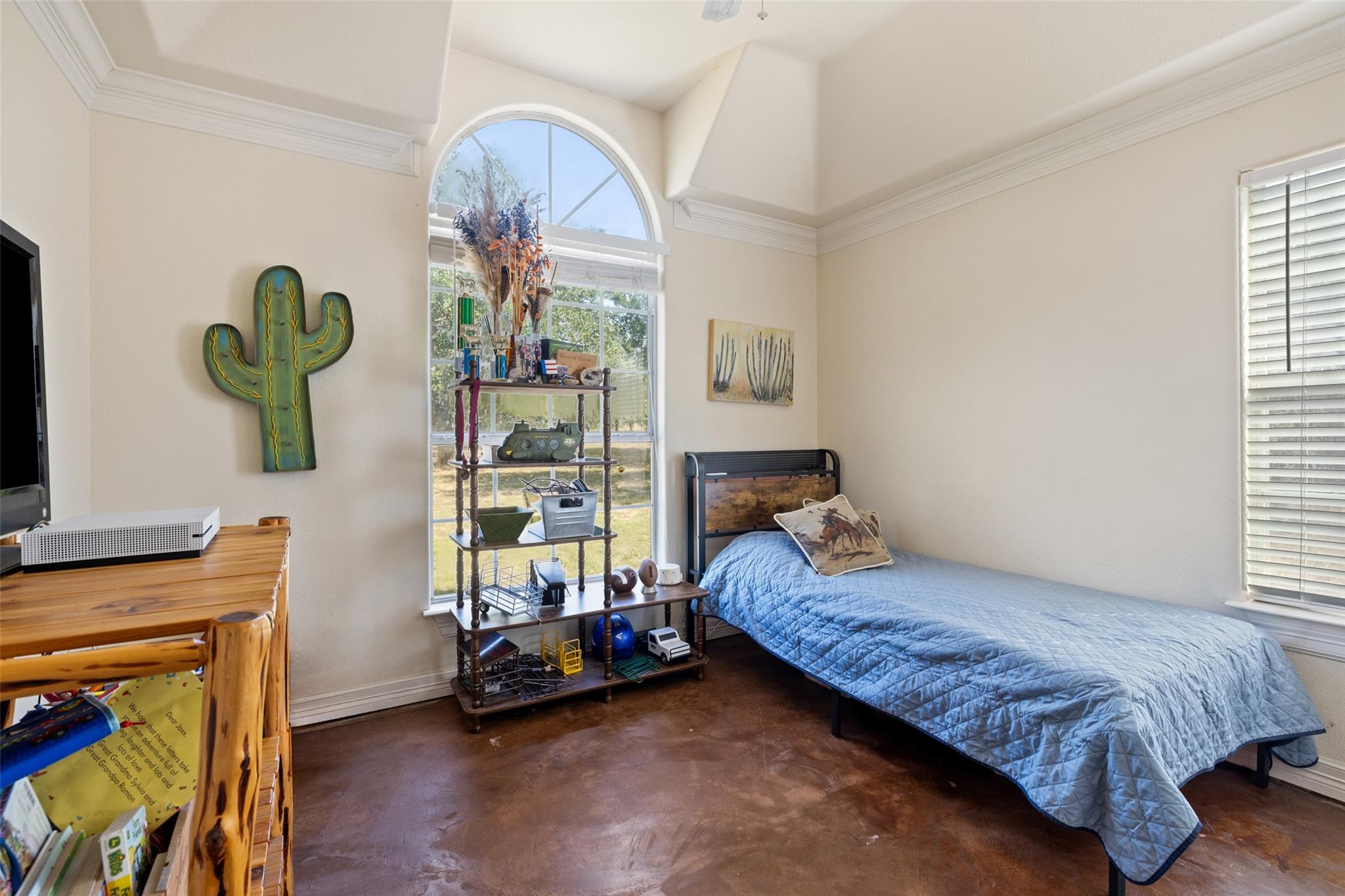 Image 22 of 25 For 280 Stonegate Dr