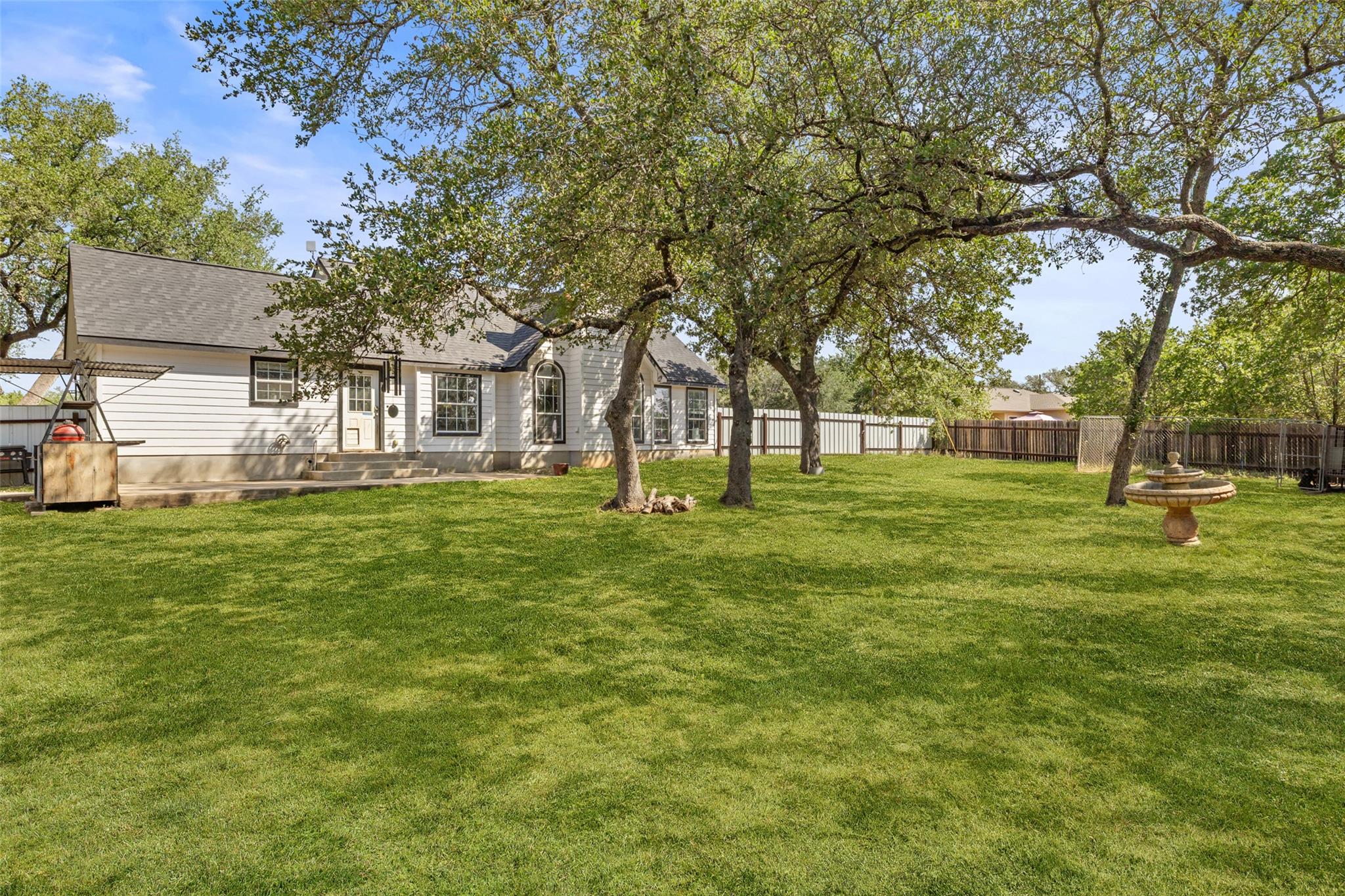 Image 23 of 25 For 280 Stonegate Dr