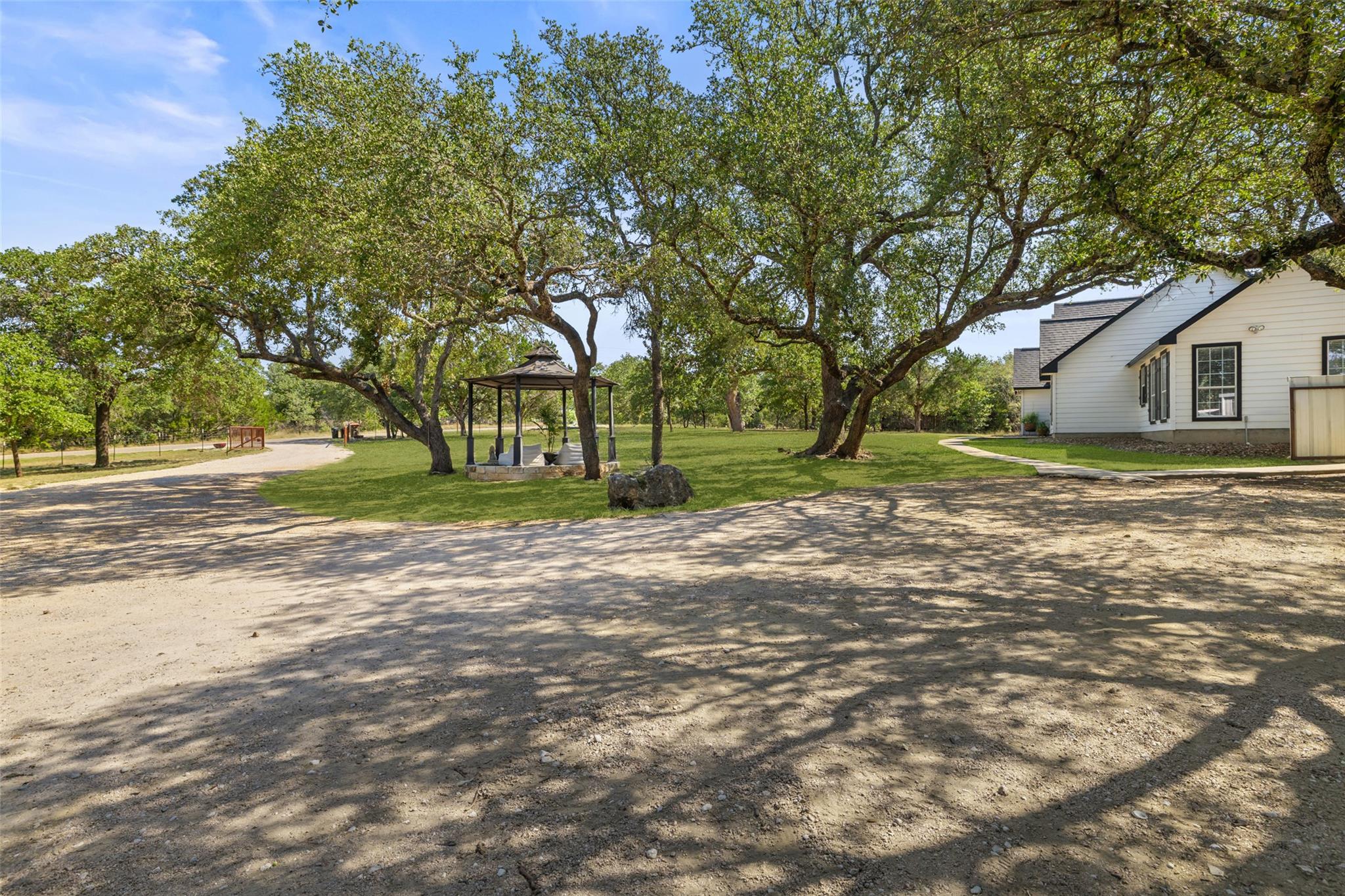 Image 24 of 25 For 280 Stonegate Dr