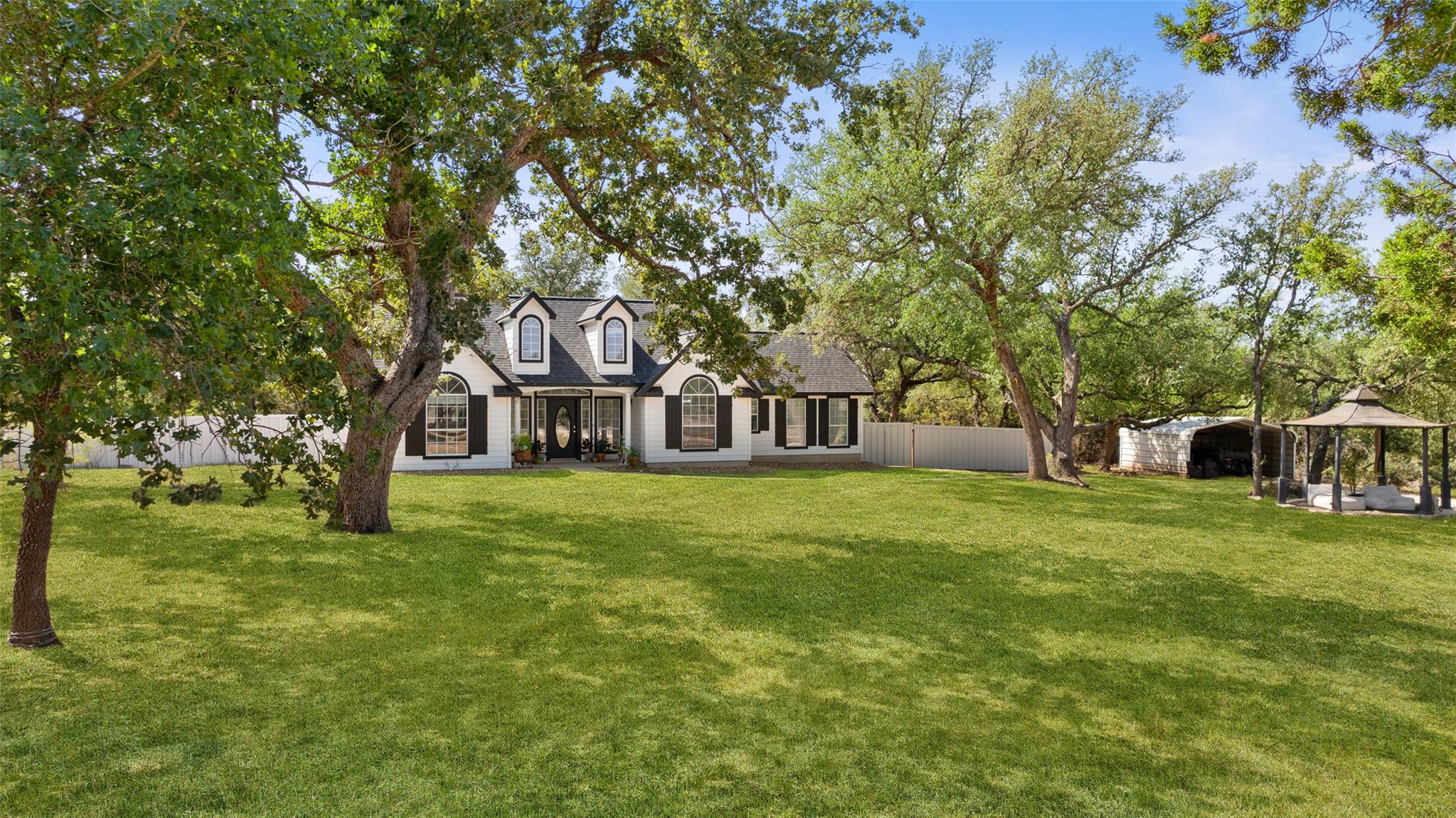 Image 5 of 25 For 280 Stonegate Dr