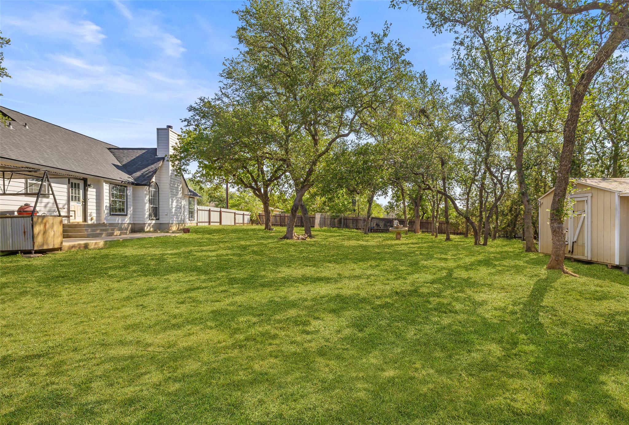 Image 7 of 25 For 280 Stonegate Dr