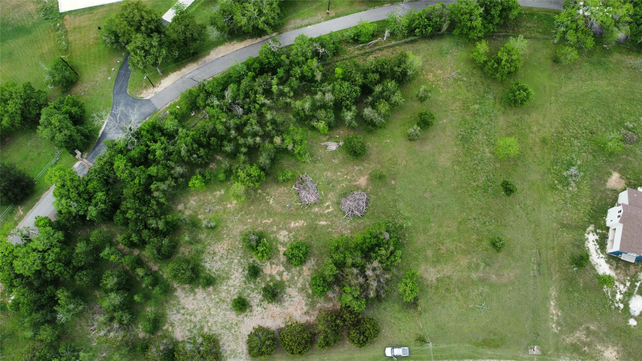 Image 2 of 6 For 7351 Old Spring Branch Rd