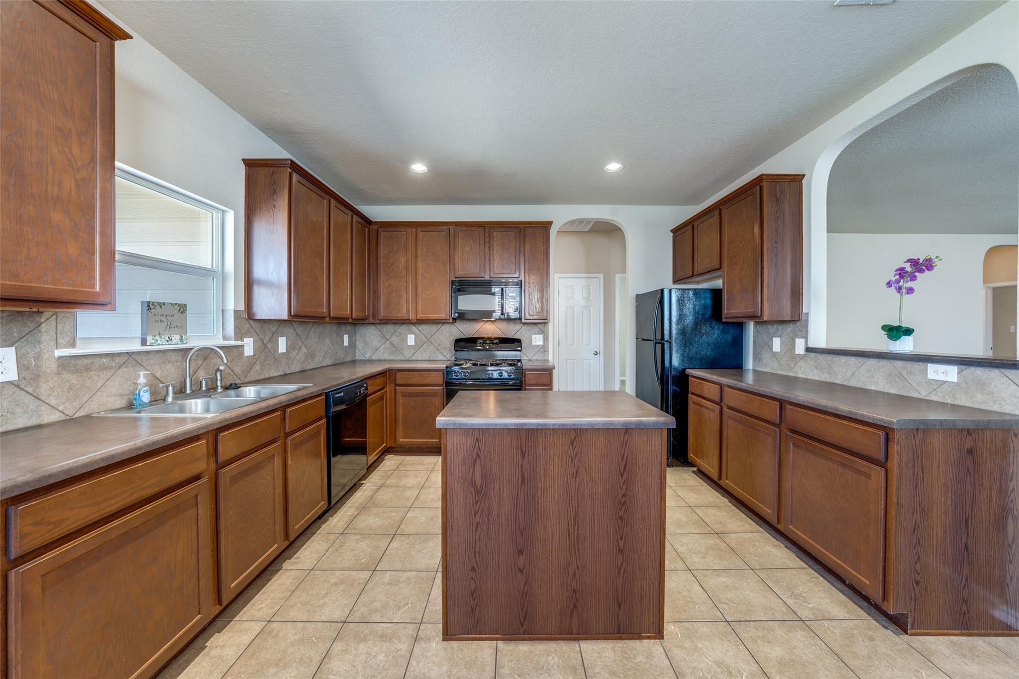 Image 12 of 22 For 572 Perch Mdw