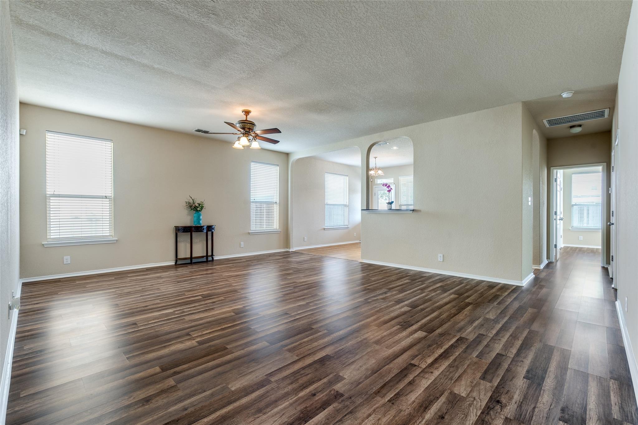 Image 2 of 22 For 572 Perch Mdw