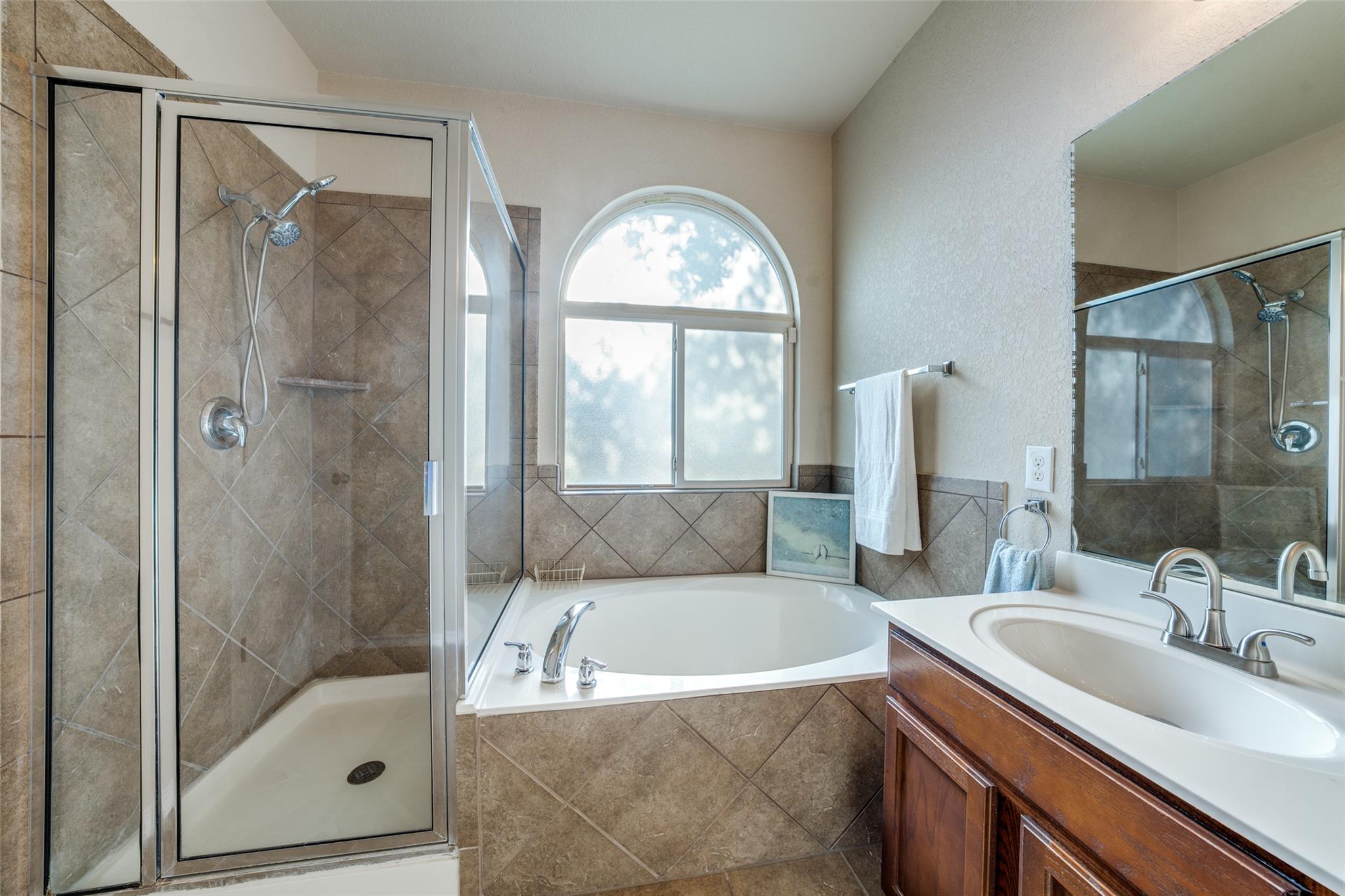 Image 4 of 22 For 572 Perch Mdw