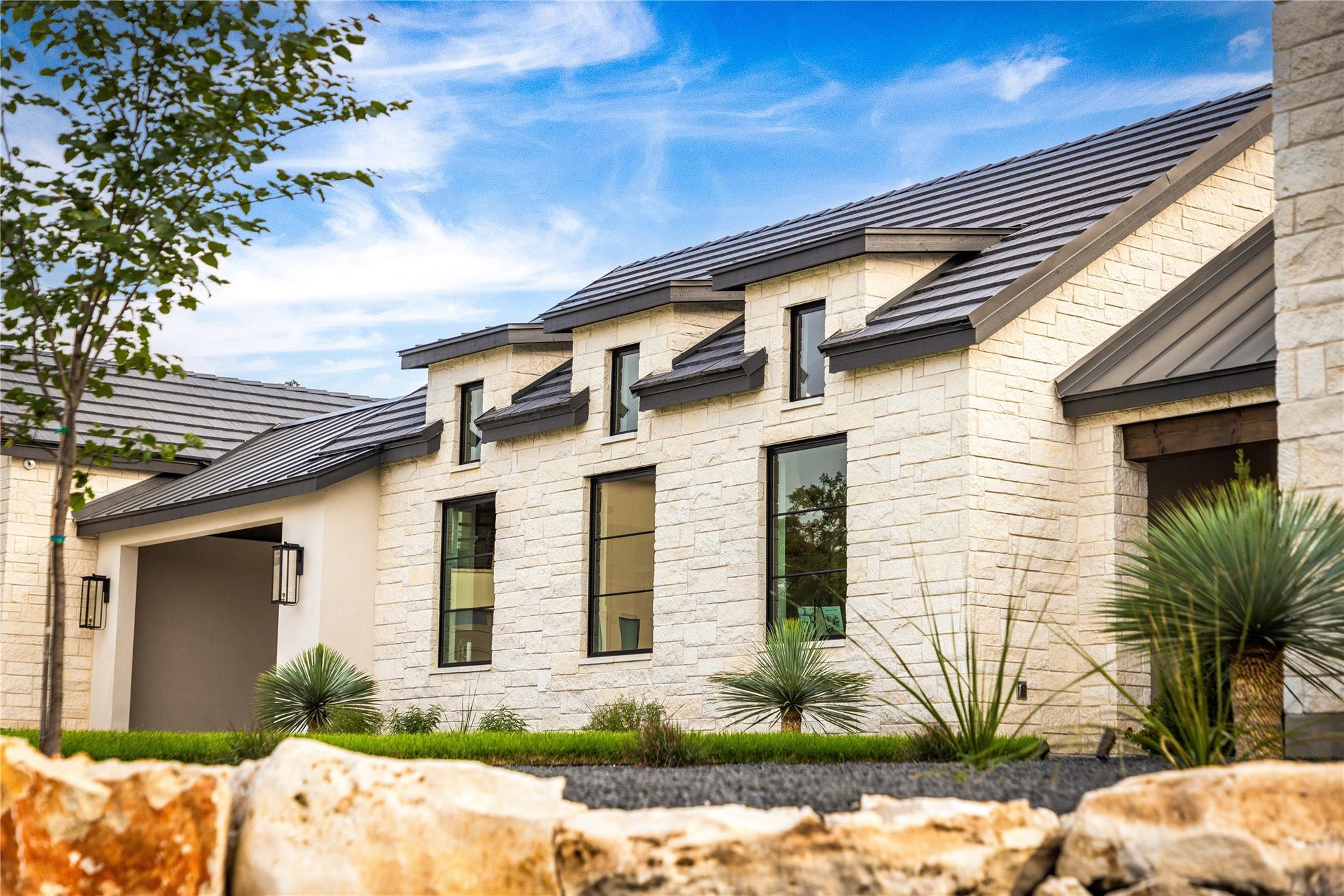 Image 29 of 39 For 3300 Fm 165 - Lot 14