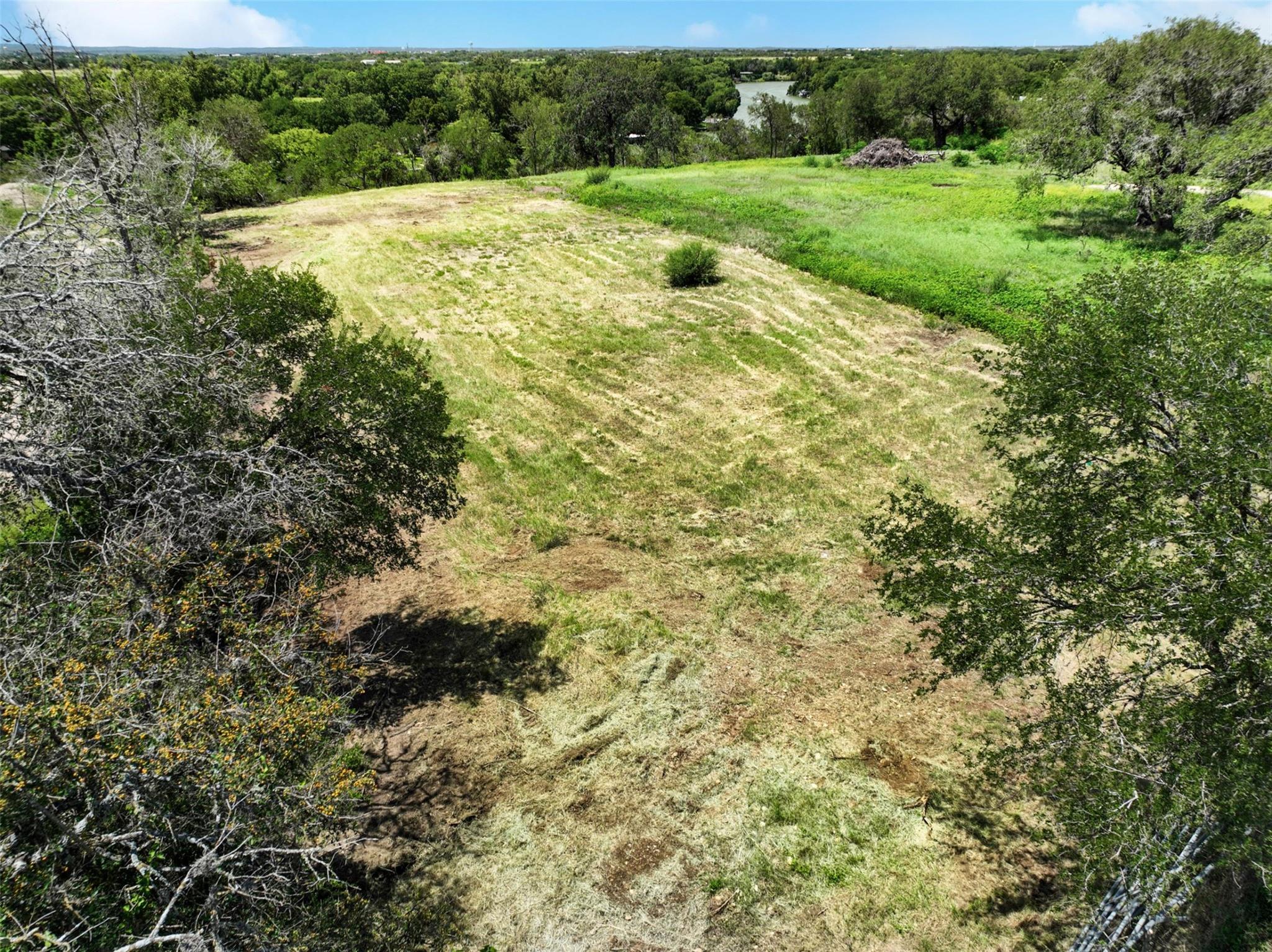 Image 10 of 21 For 505 Zipp Rd 
