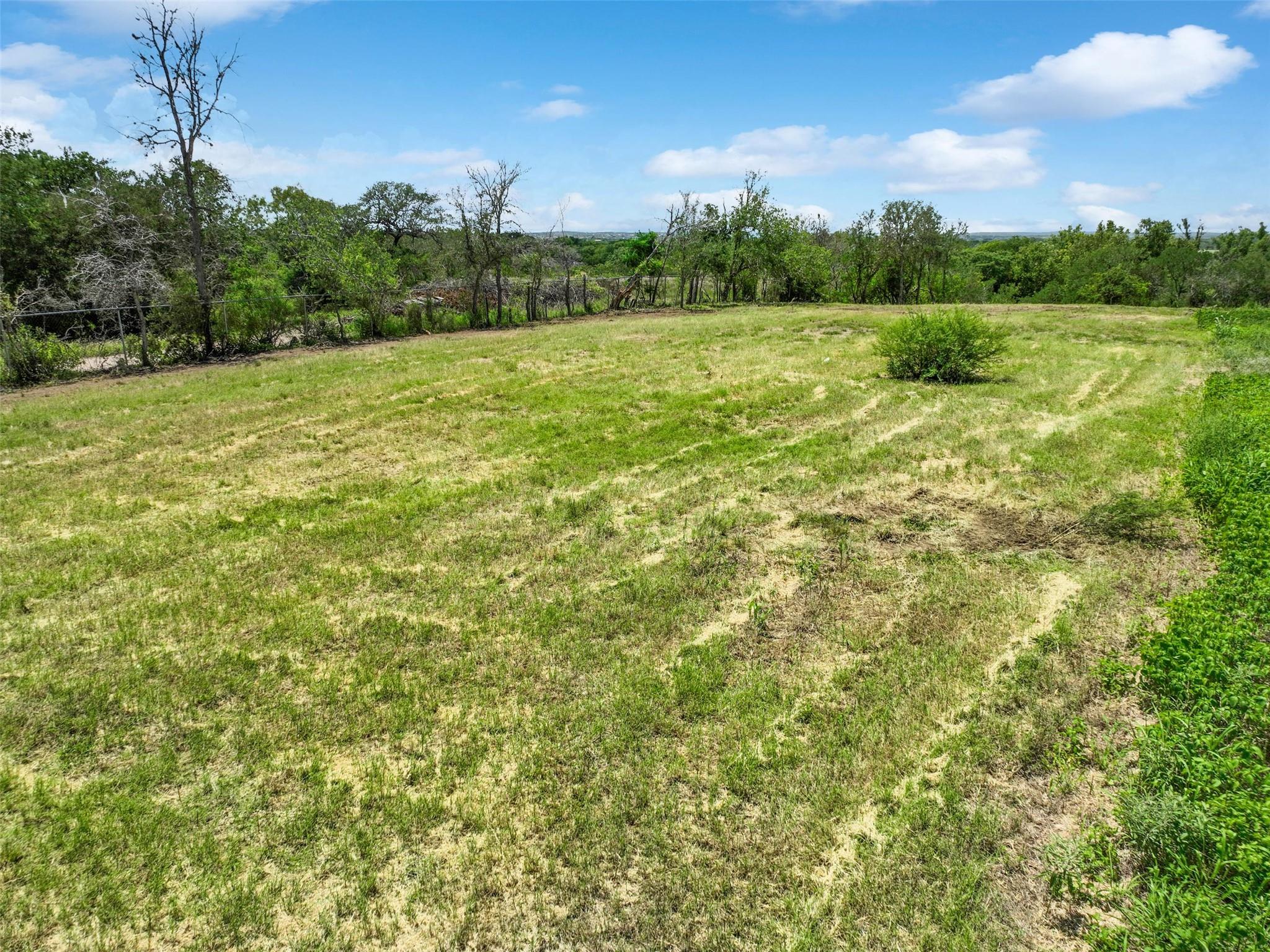 Image 11 of 21 For 505 Zipp Rd 