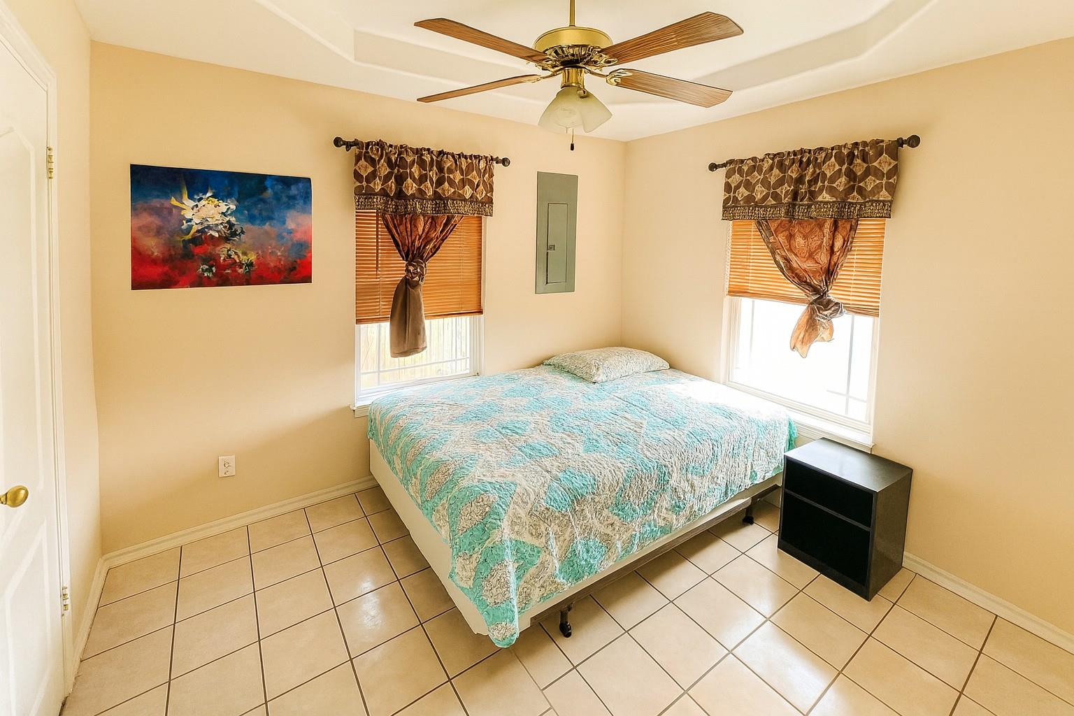 Image 4 of 5 For 2614 Guajillo St