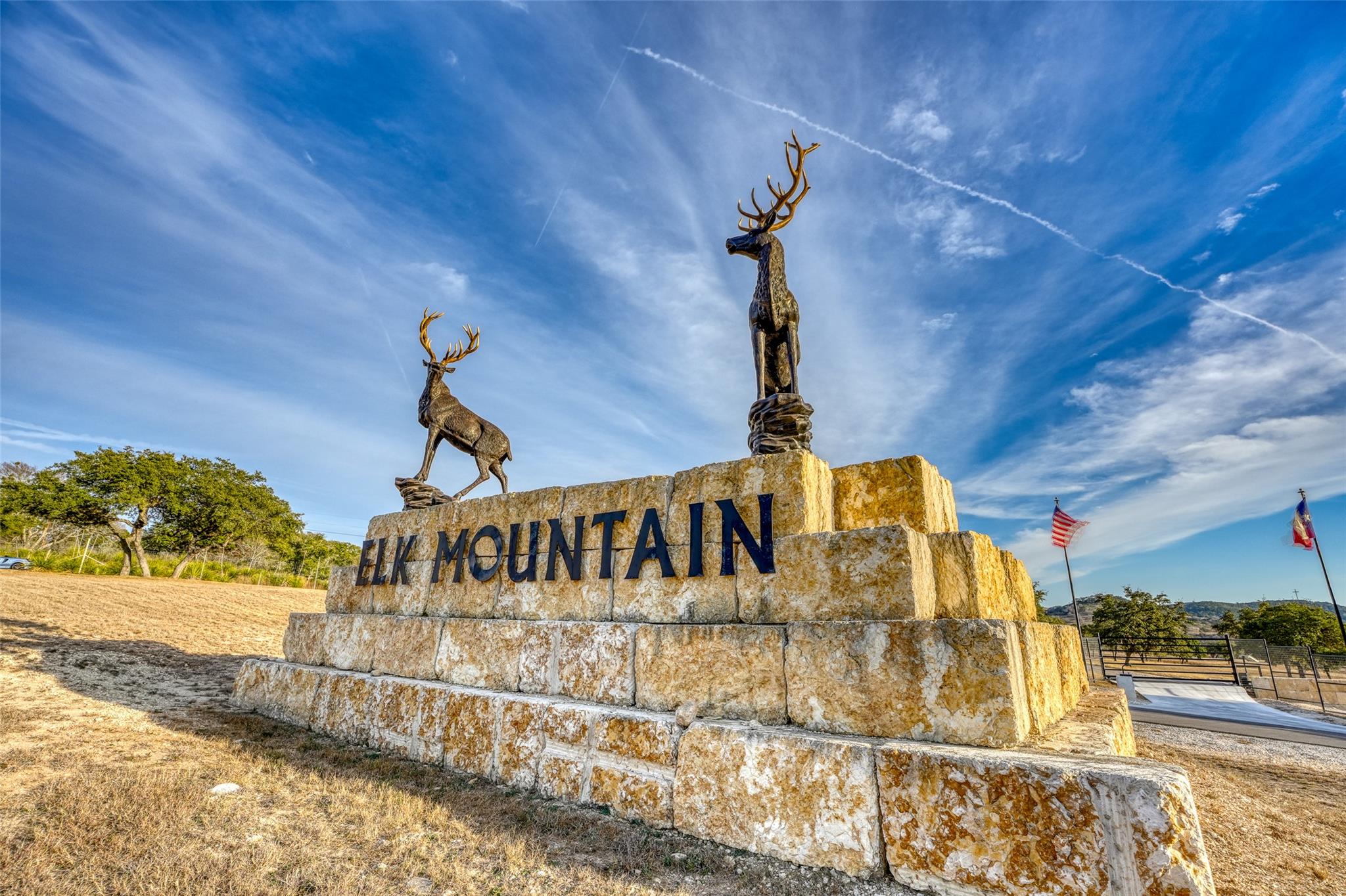 Image 2 of 20 For 470 Blackbuck Trail Rd 46, 47