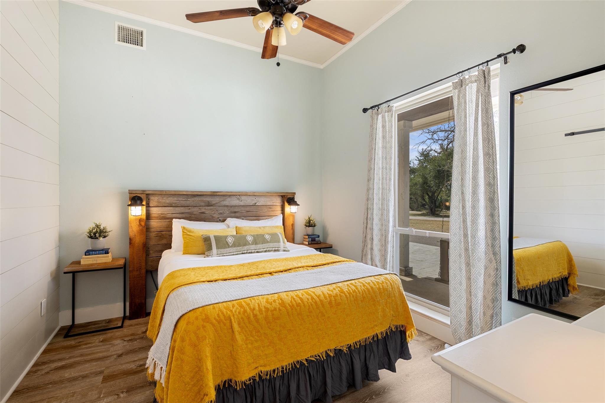 Image 18 of 39 For 3108 Rolling Hills Rd