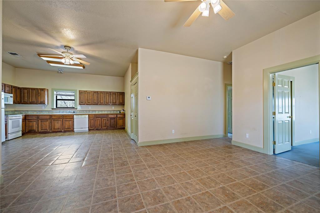 Image 21 of 35 For 6170 County Road 332