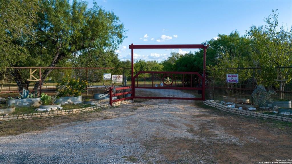 Image 25 of 35 For 6170 County Road 332