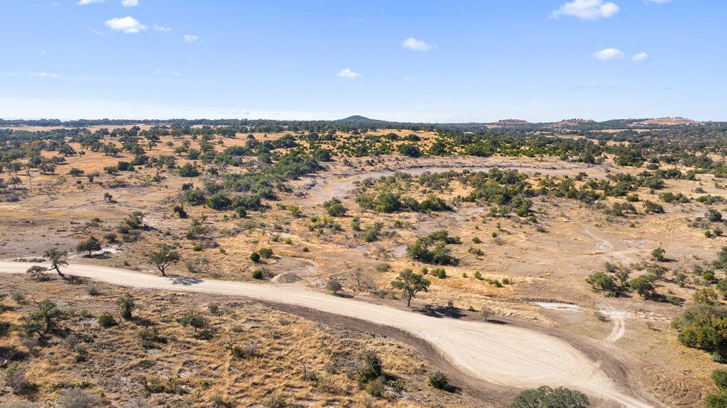 Image 17 of 34 For 2482 Ranch Road 2721