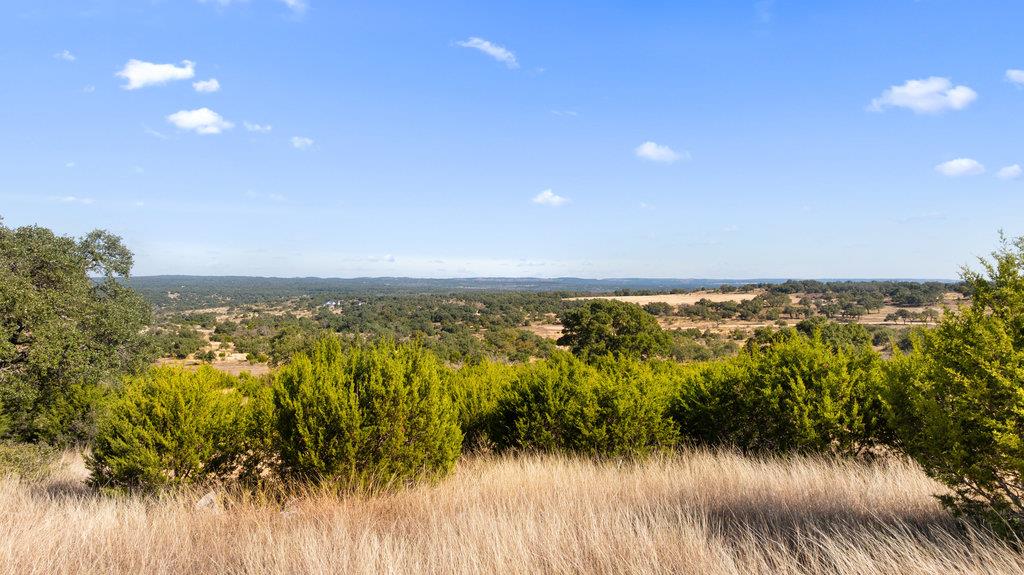 Image 19 of 34 For 2482 Ranch Road 2721