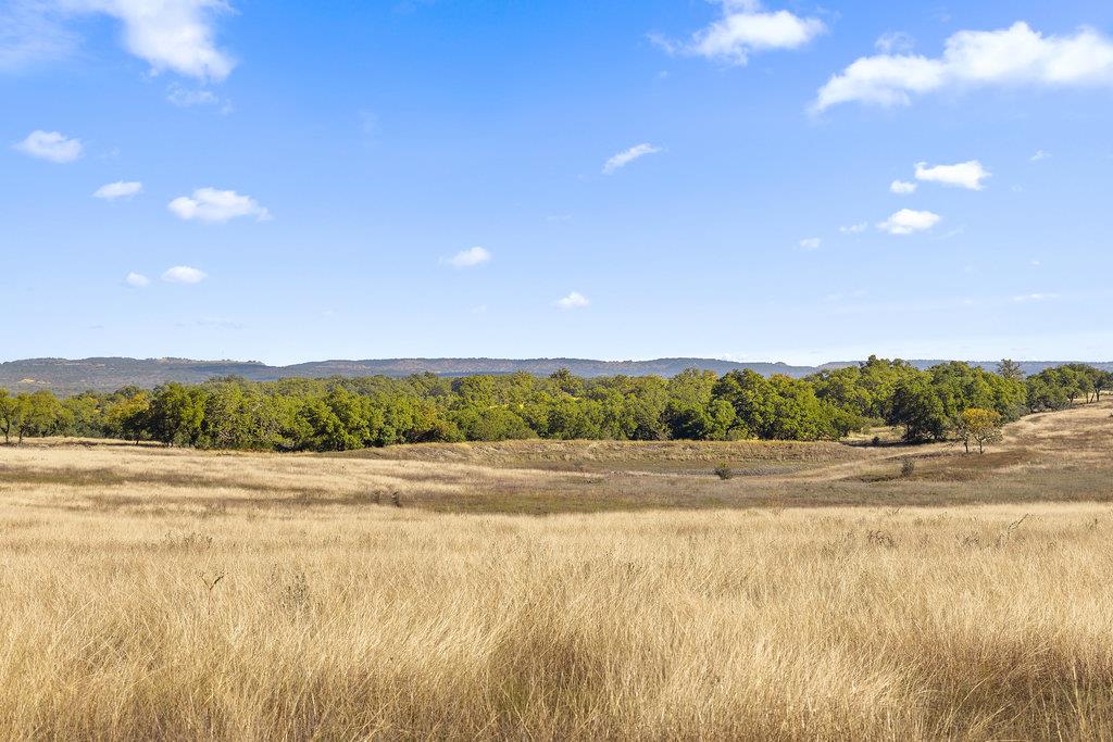 Image 22 of 34 For 2482 Ranch Road 2721