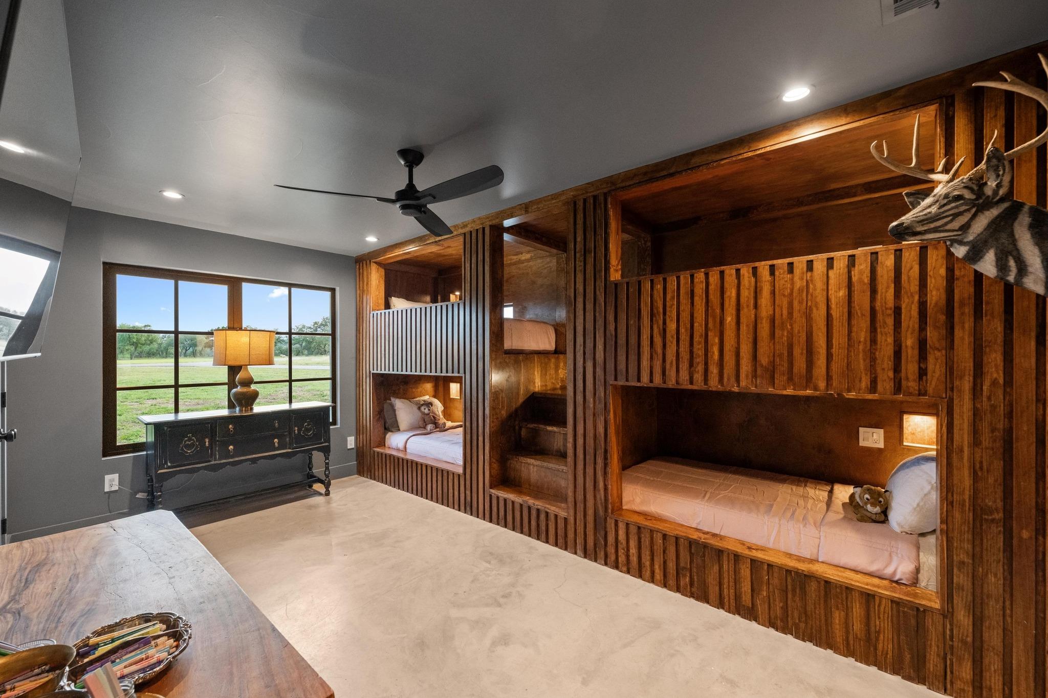 Image 15 of 40 For 5930 Grotto Creek Court Ct