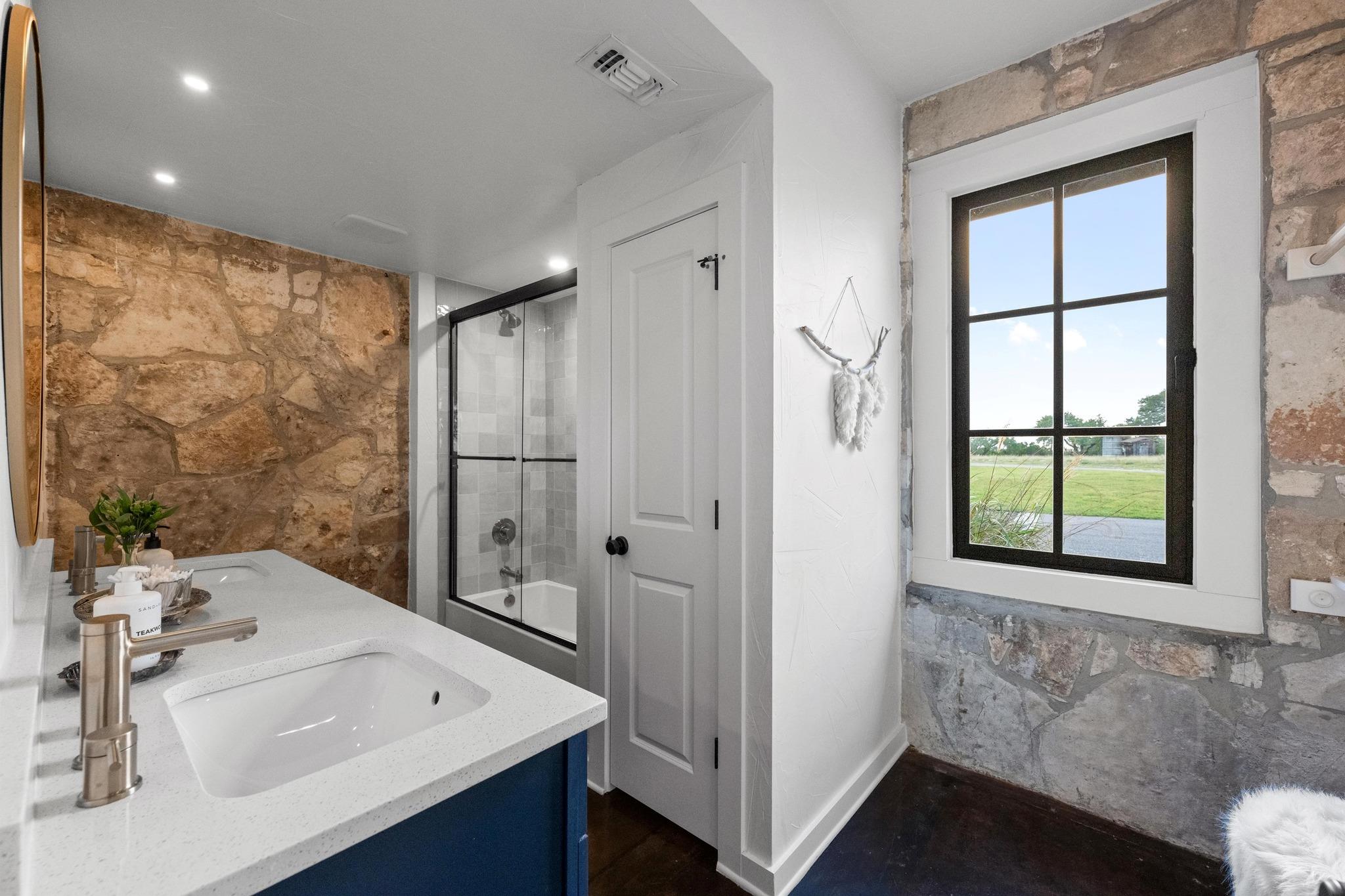 Image 26 of 40 For 5930 Grotto Creek Court Ct